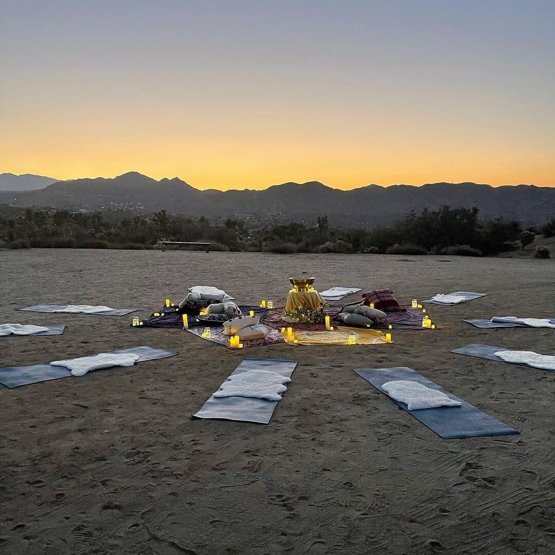 Women's hiking and yoga retreat at Joshua Tree Park.