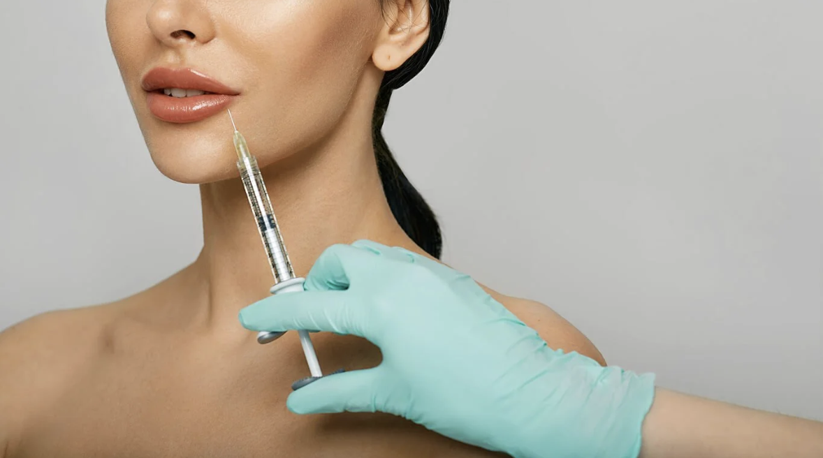 The Conversation Before the Needle: What Nobody Tells You About Getting Natural Lip Filler