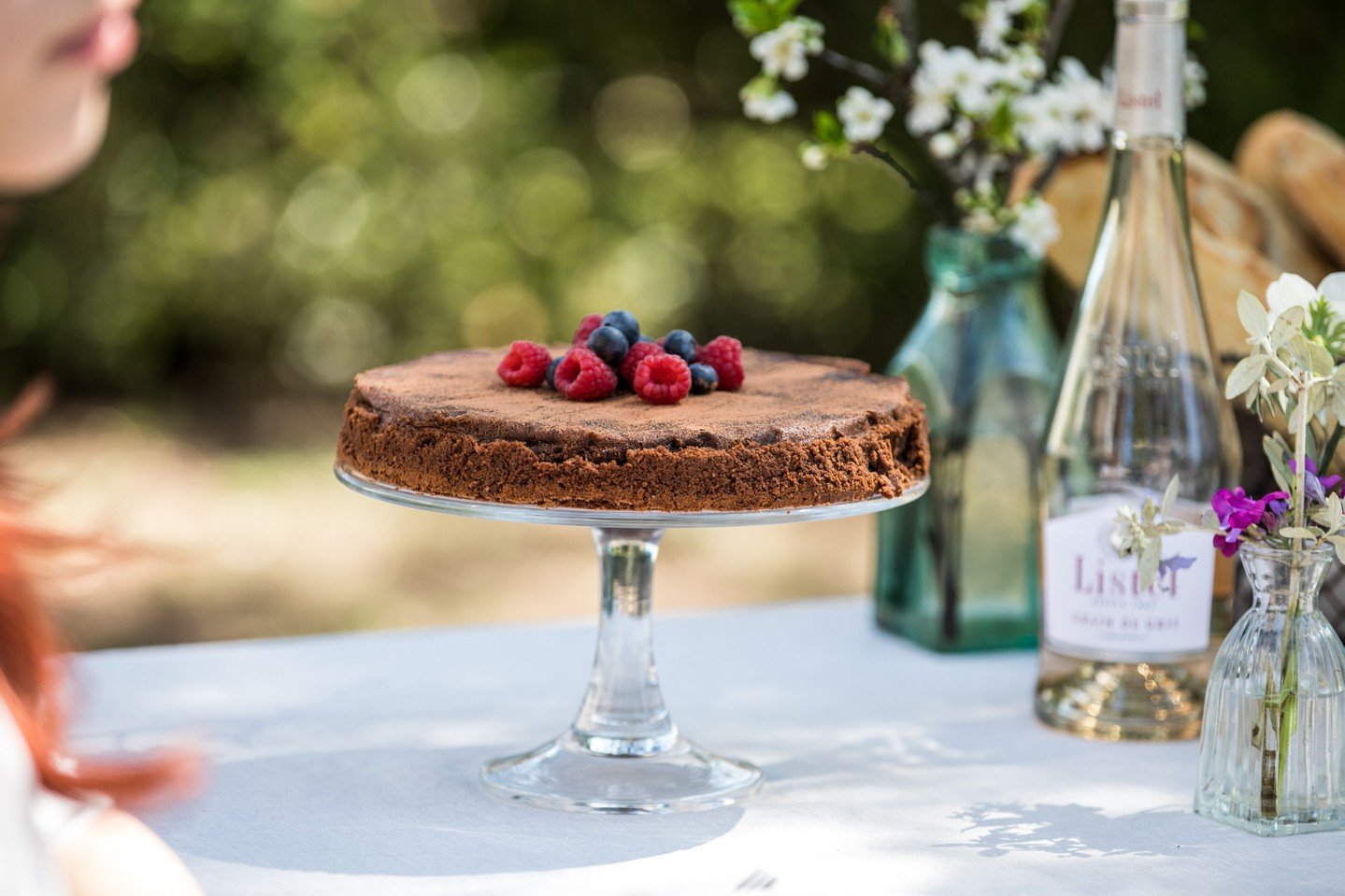 Chocolate Torte Caprese choclaholics will be in heaven!
Image @corrinatoughphotography.com #foodismemories#shanetoughcatering#weddingcaterer#weddingfoodhandmade#weddingcateringfrance#weddingcateringsouthwestfrance#weddingfood