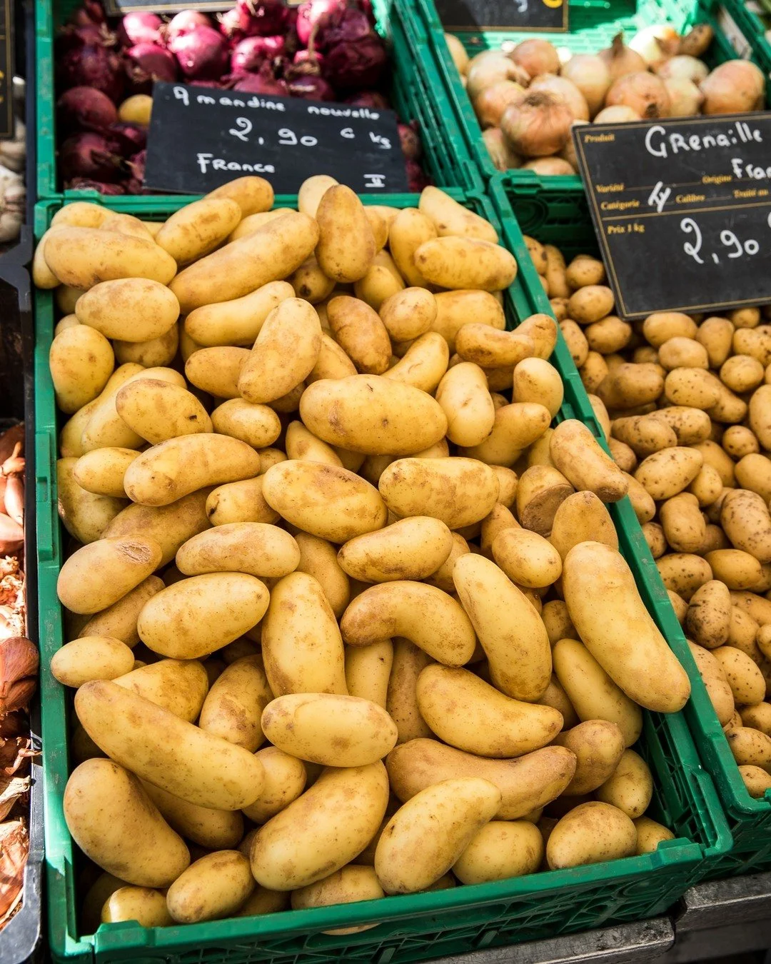 I get great pleasure in sourcing top local produce from my local markets or other suppliers. The difference in taste and result when you buy fresh, local and in season produce is second to none. This is one of the many things that sets Shane Tough Ca