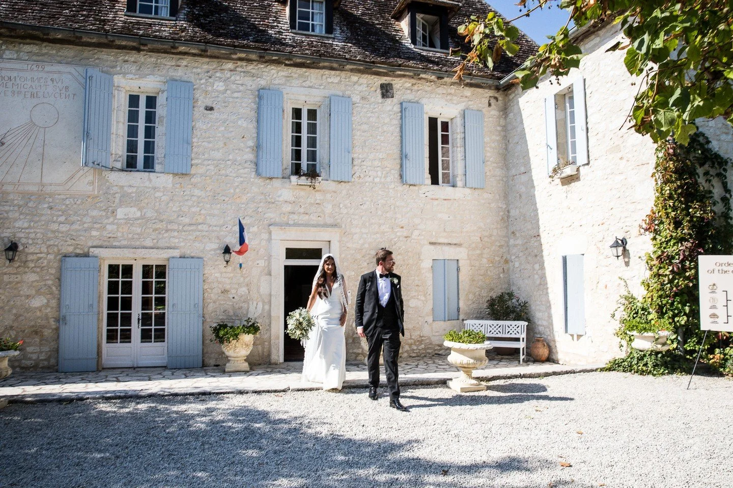 Some of the amazing day of Olivia and Joe in Southwest France.
venue @lemanoir.duboutdupont
Images @corrinatoughphotgraphy
Decor hire @ourfabulousthings
MUA @skin23_mua #foodismemories#shanetoughcatering#weddingcaterer#weddingfoodhandmade#weddingcate