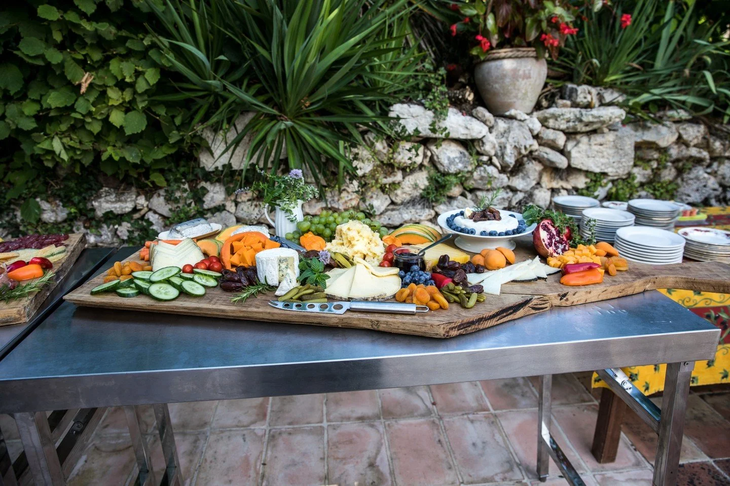Our grazing boards are hand crafted by me out of ancient oak doors- truly French.
Image @corrinatoughphotography #weddingfood#shanetoughcatering#weddingandeventcateringfrance#weddingcaterersouthwestfrance#cheeseboards#charcuterieboards#weddinggrazing