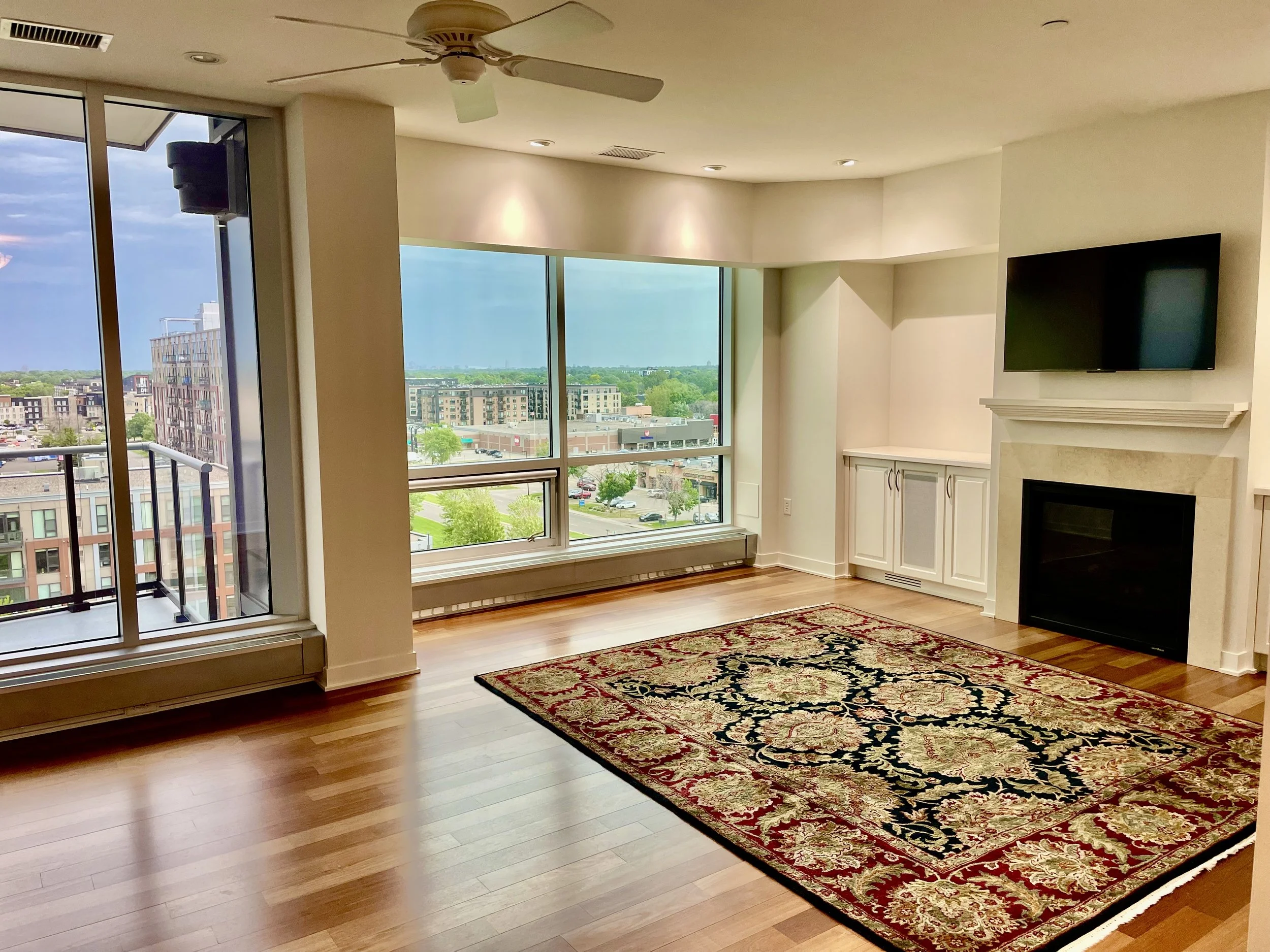3209 Galleria #906