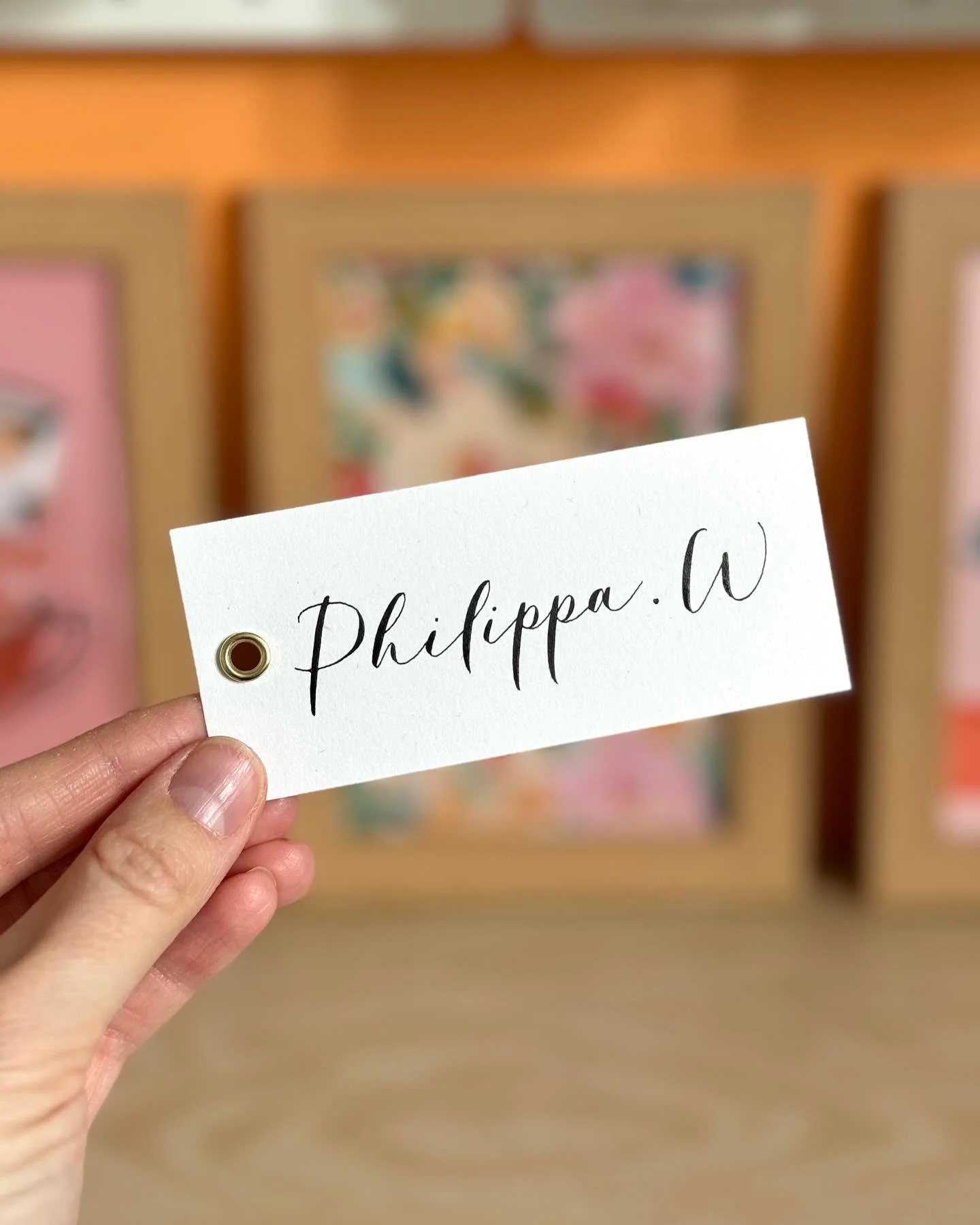 I loved creating these place cards for Amy &amp; Jim&rsquo;s wedding next month. 

It was a different calligraphy style for me but I&rsquo;m really happy with the outcome. I&rsquo;ve added gold eyelets ready for them to attach with ribbon to their me