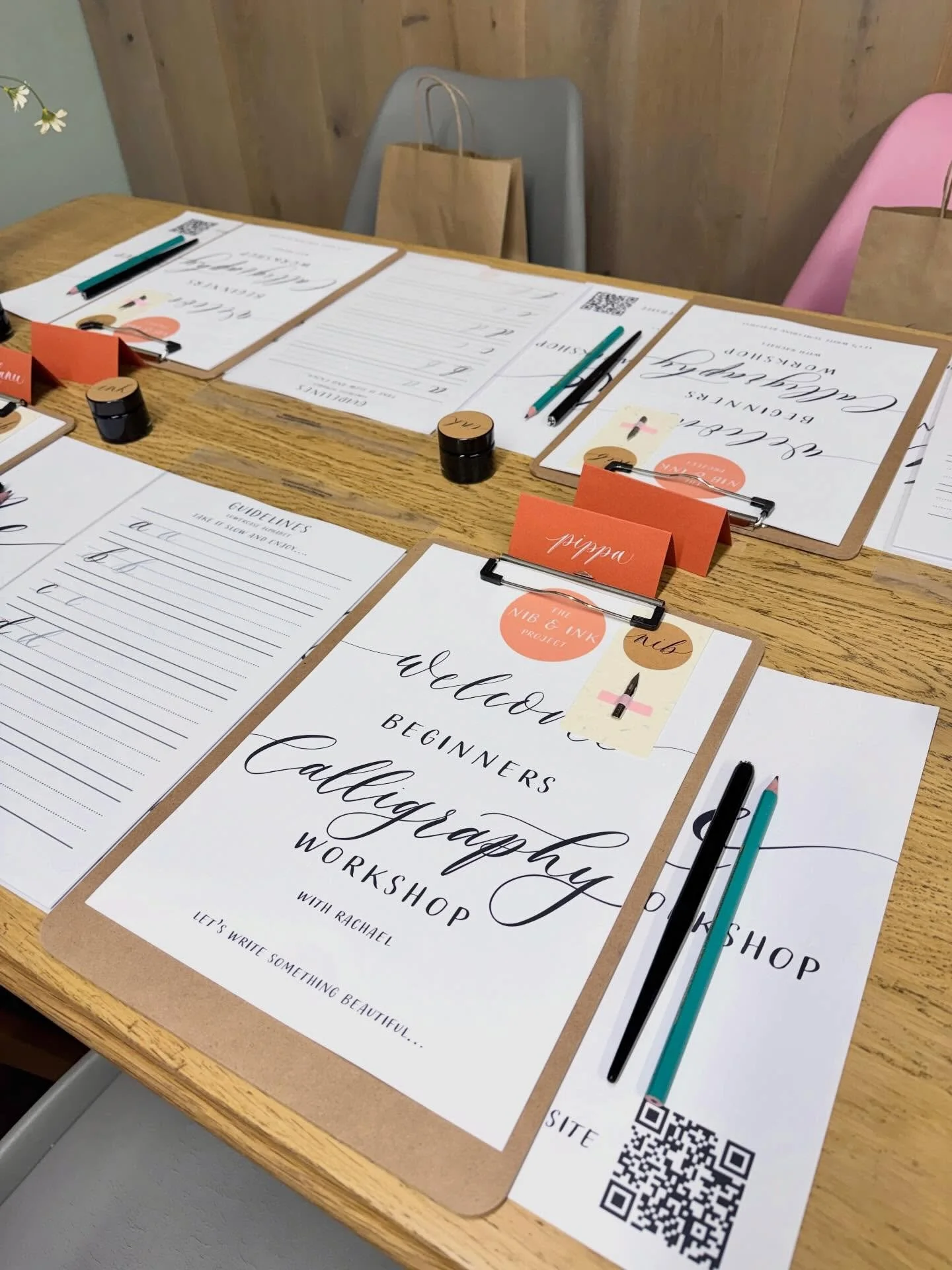 &hellip;and I&rsquo;m back with first workshop of the year at the lovely @bonniescafehutton ☕️

It was the perfect way to start the day and such a wonderful group of people. 

Thank you to those who attended for the kind words left at the end, it mea