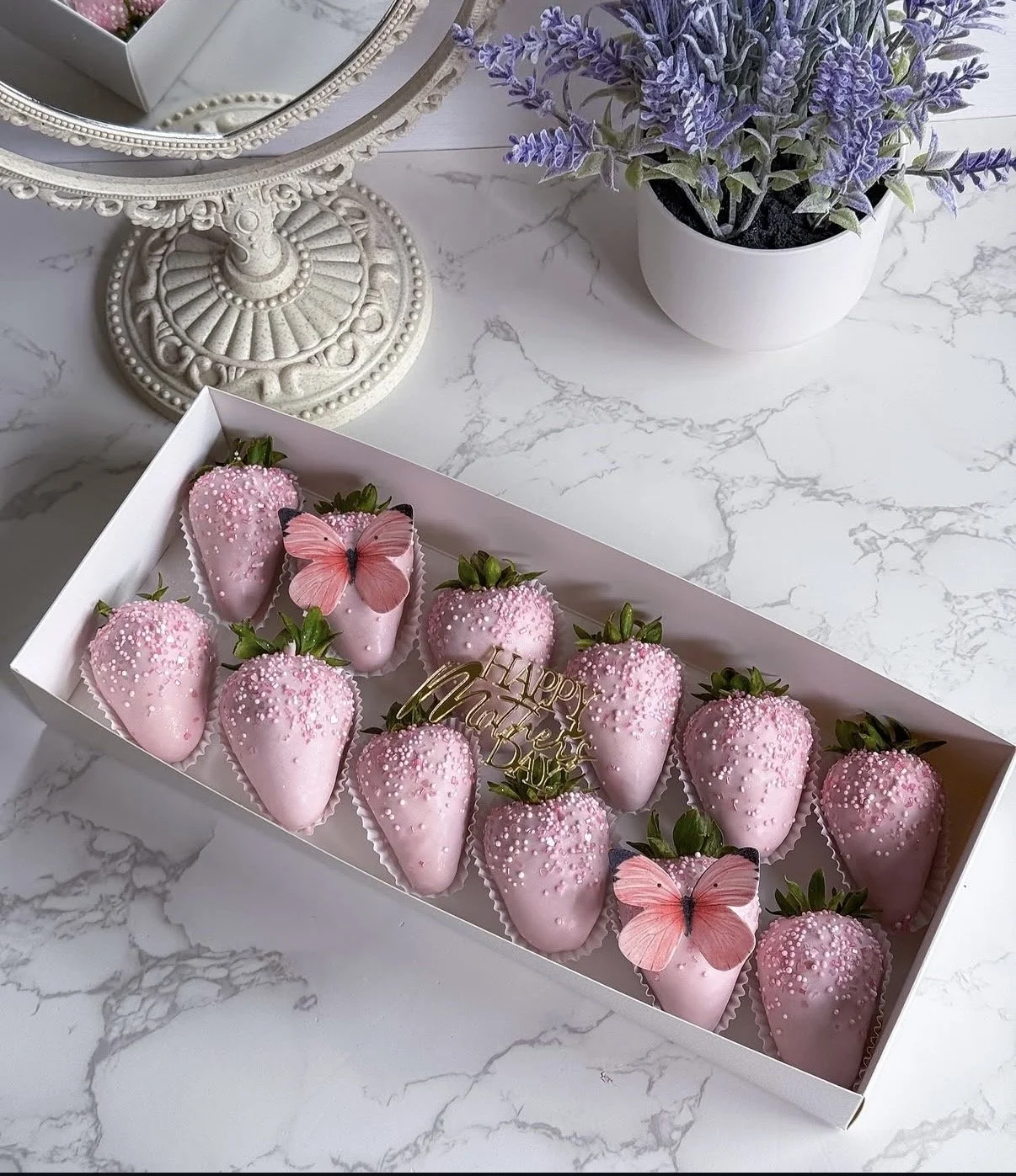 Dozen Chocolate Covered Strawberries