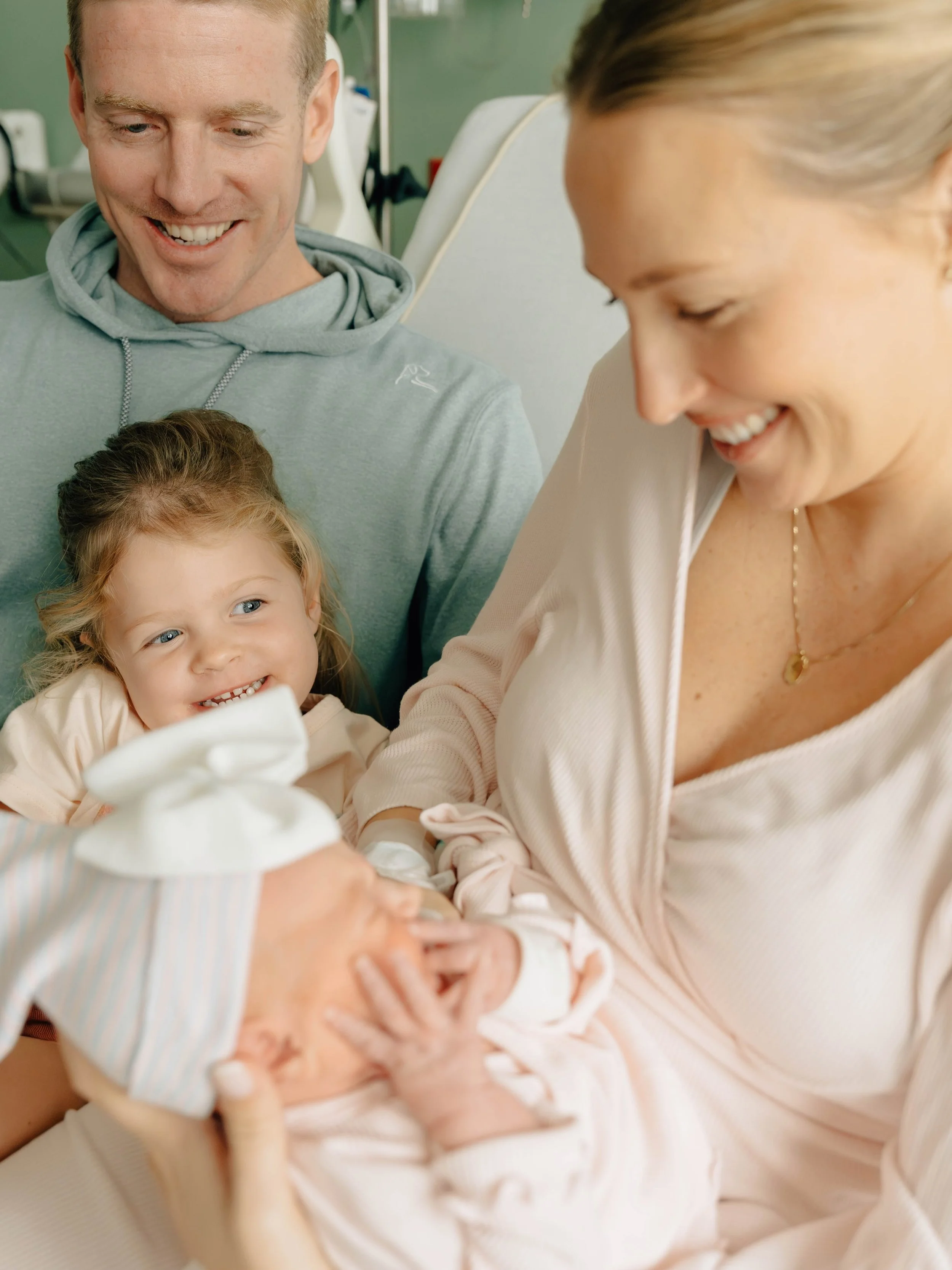 Have you heard of a Fresh 48 session?

I come to the hospital within the first day or two after your baby arrives and photograph your family just as you are. No special outfits, no elaborate posing, and absolutely no pressure to have everything toget