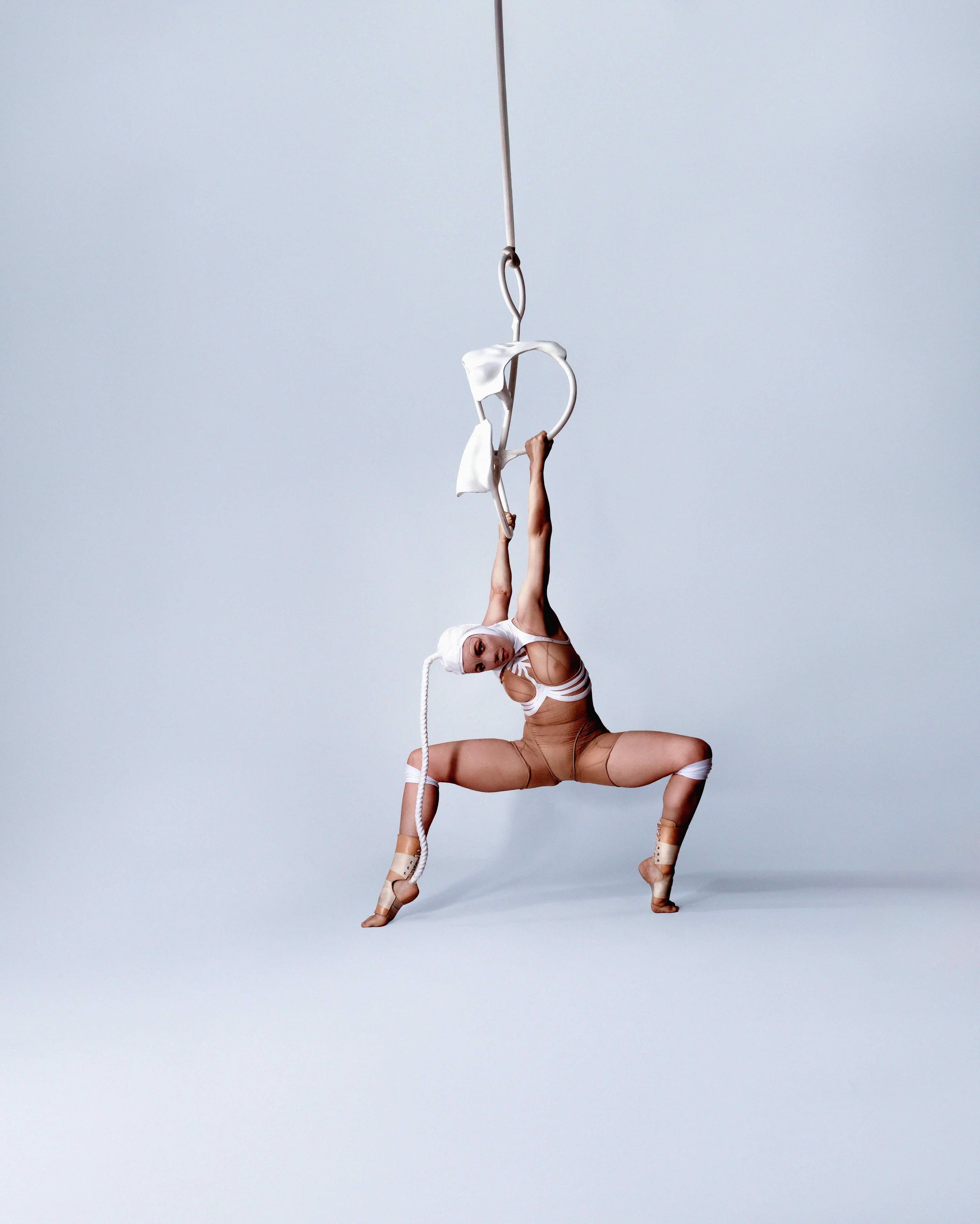 posthuman creature, aerial creation, aerial theatre