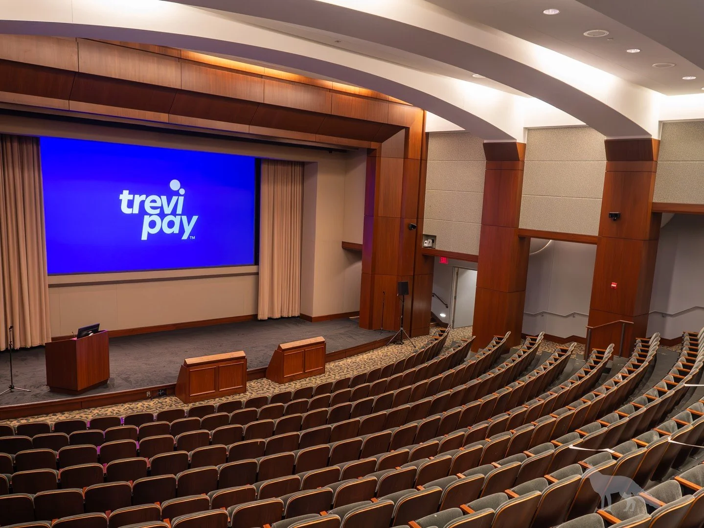 Hybrid events that actually work-
Hybrid is a tool. Use it when it makes sense and plan it with intention.

Good fits
&bull; Events that need wider reach
&bull; Global teams that need alignment
&bull; Companies swapping travel for regular broadcasts
