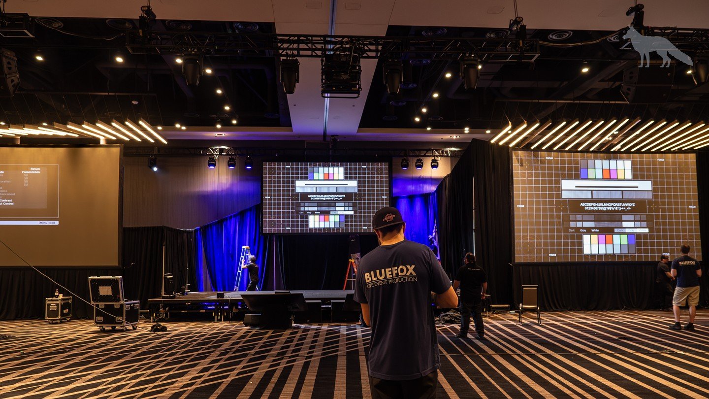 Show ready loading&hellip;
Video, audio, lighting, scenic&hellip; all coming together piece by piece.

#eventav
#liveevents