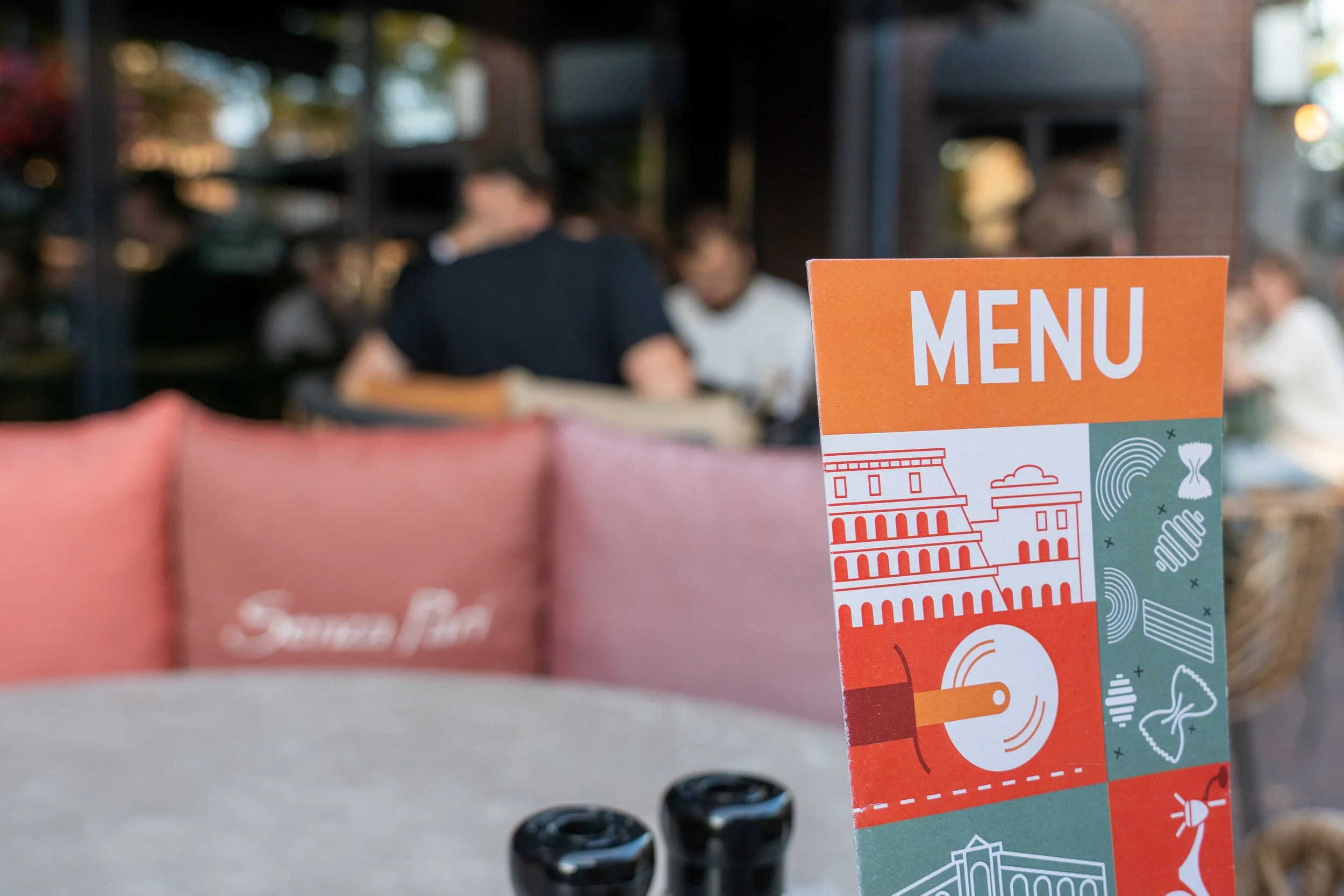 Senza Pari Italian Restaurant – Menu Design & Visual Branding