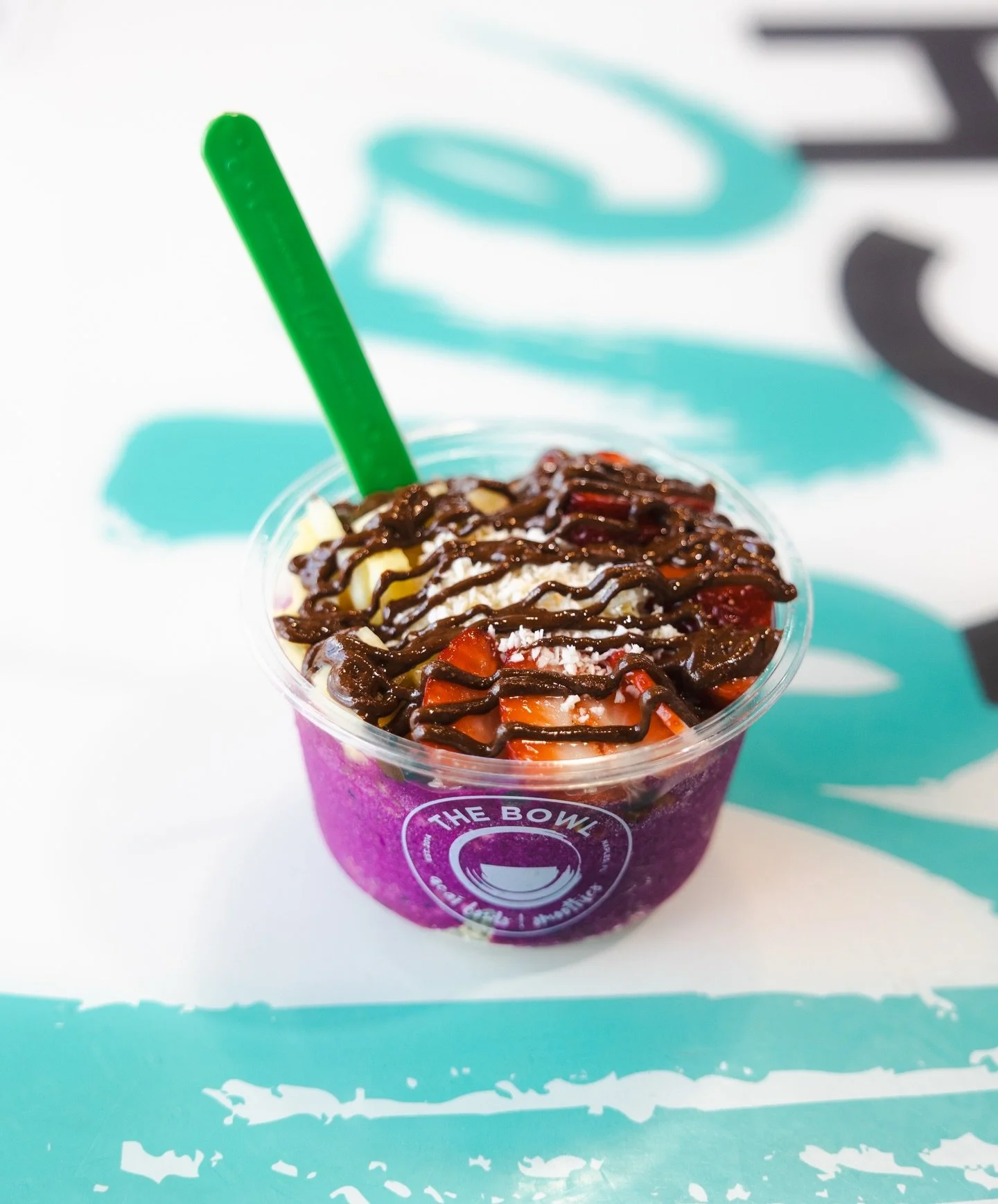 summer just got a little sweeter ☀️🍓🤎

meet nutellove
the cleaner chocolate hazelnut drizzle your bowl has been waiting for ✨

♡ no palm oil
♡ dairy free + vegan
♡ organic ingredients

same sweet vibe as Nutella, better ingredients 🌞