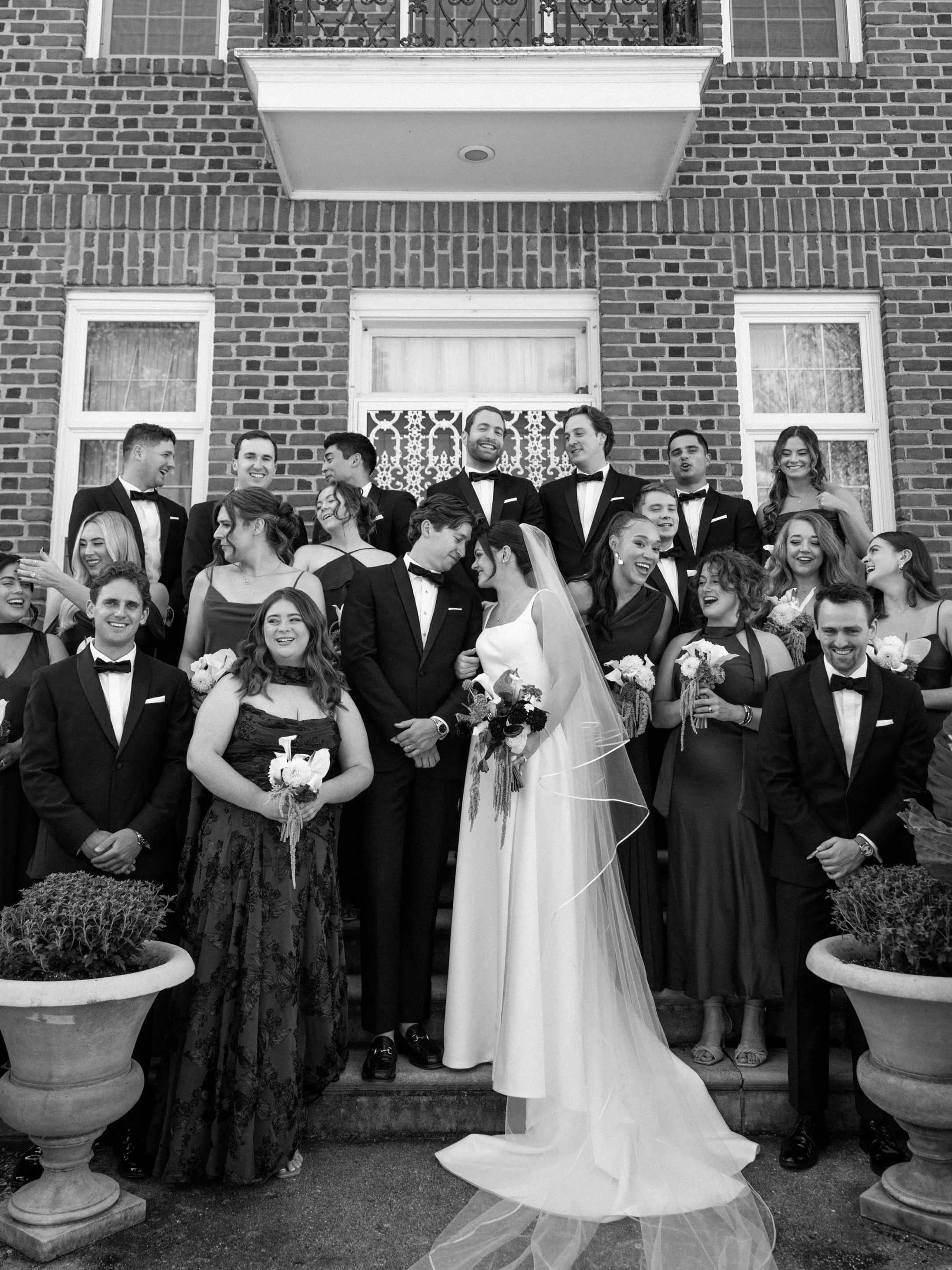 idyllic weather, perfect couple, and a dancefloor that did not quit 👏🏼 

Photo: @ekphoto___ 
Planning: @lori_christy 
Floral &amp; Design: @elsiesflowershoppe 
Video: @camdenclaire_ 
DJ / Entertainment: @sparkentgroup 
Hair / MUA: @summercobridal 
