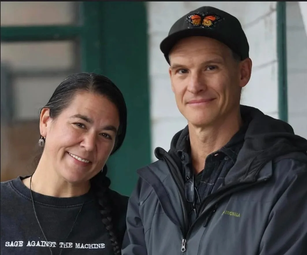 Rosie Peters &amp; JG Everest Bring Music &amp; Poetry to Room 203