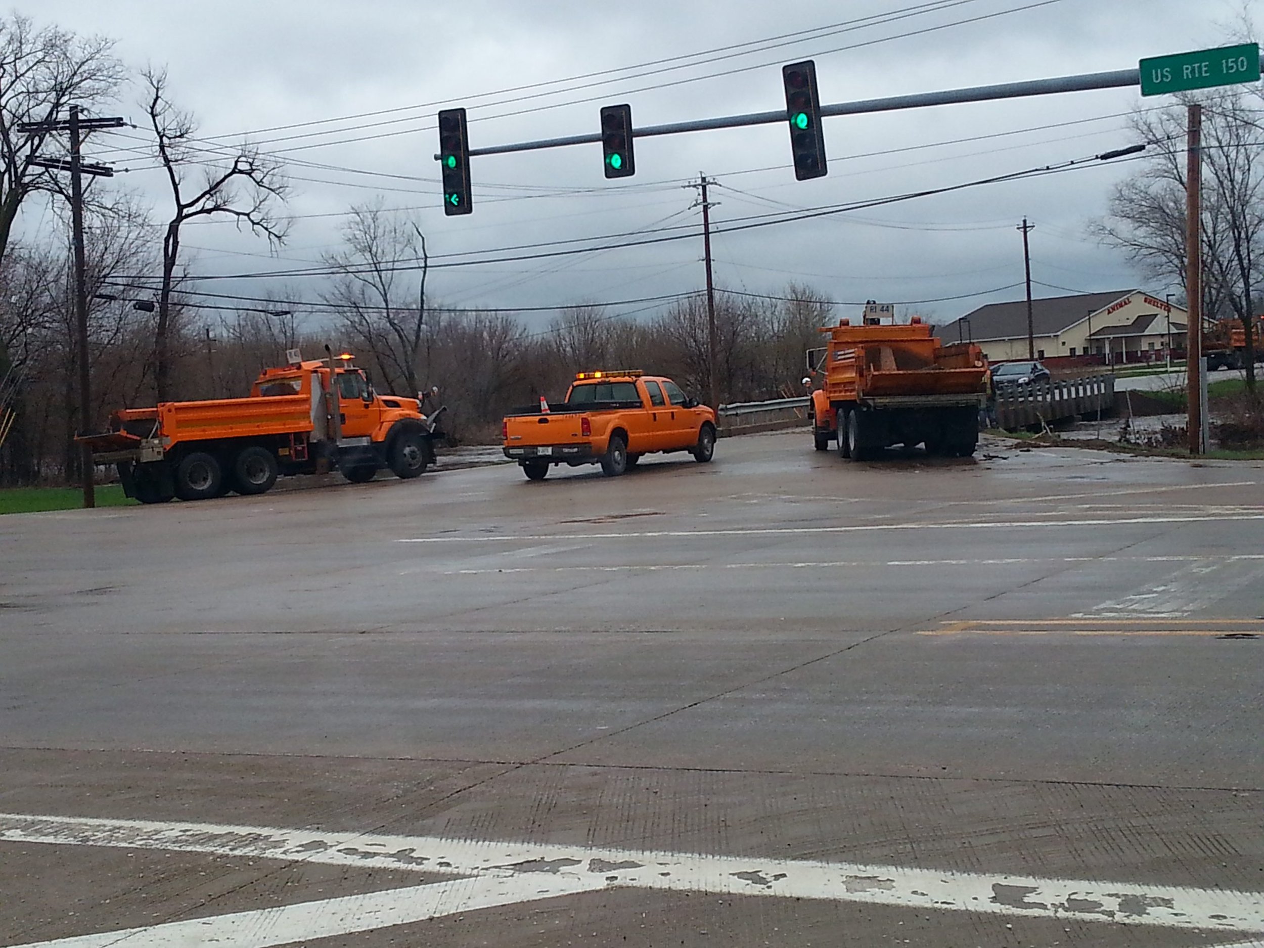 road closed 150 and indian bluff.jpg