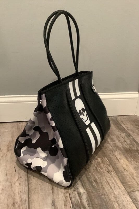 https://shopcuratedcloset.com/wp-content/uploads/2021/09/skull-tote-1.jpg