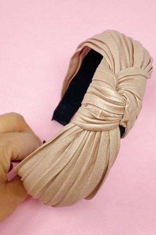 https://shopcuratedcloset.com/wp-content/uploads/2022/01/headband-blush.jpg