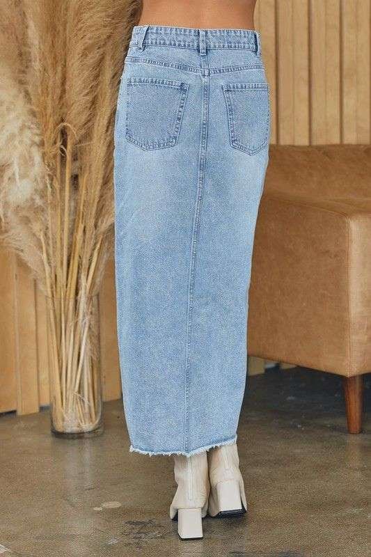 https://shopcuratedcloset.com/wp-content/uploads/2023/09/denim-skirt-4.jpg