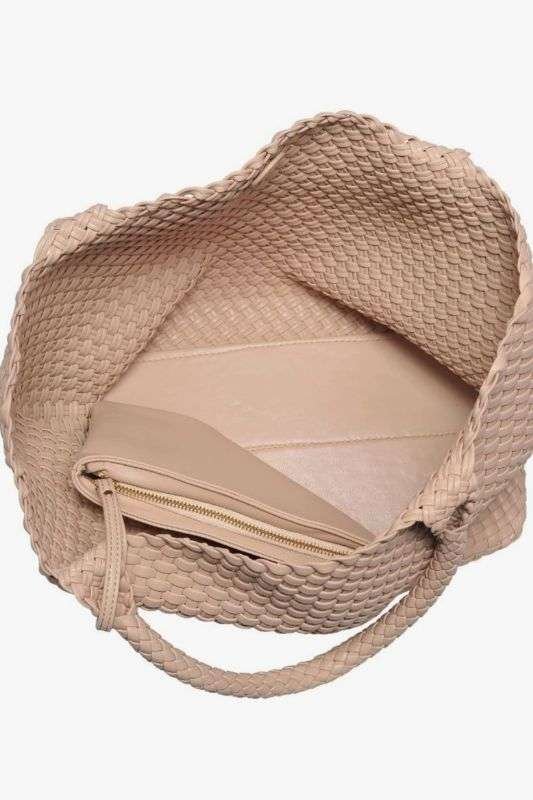 https://shopcuratedcloset.com/wp-content/uploads/2023/10/solana-tote-3.jpg