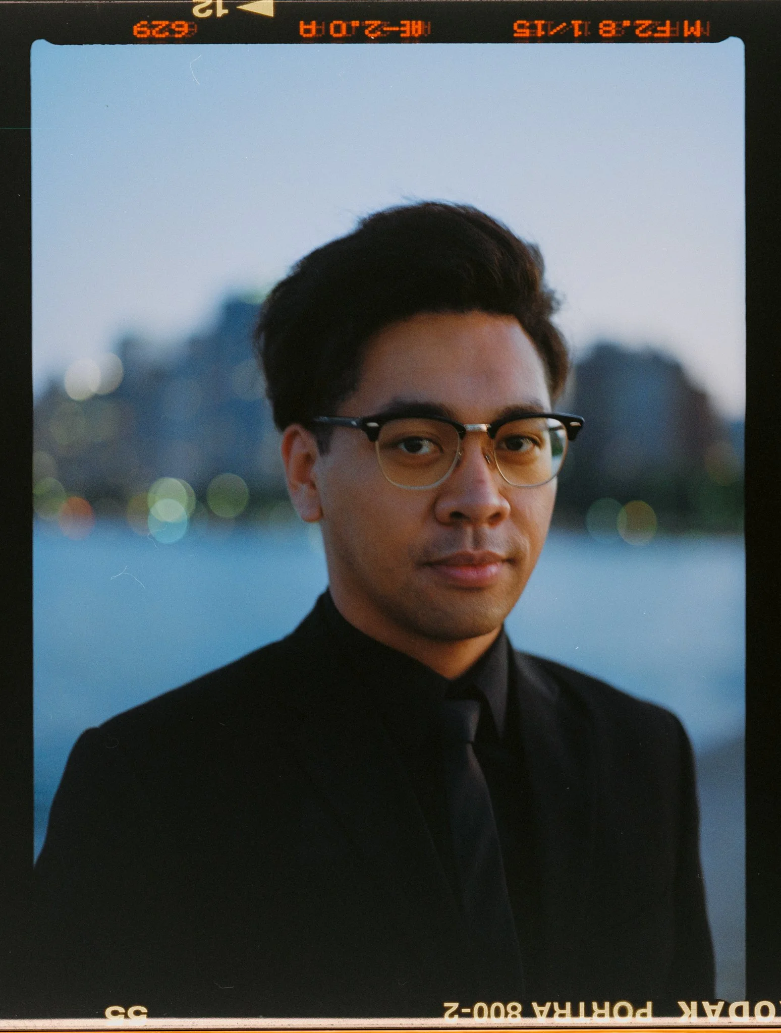 Commercia-Portrait Web-Size-9.JPG