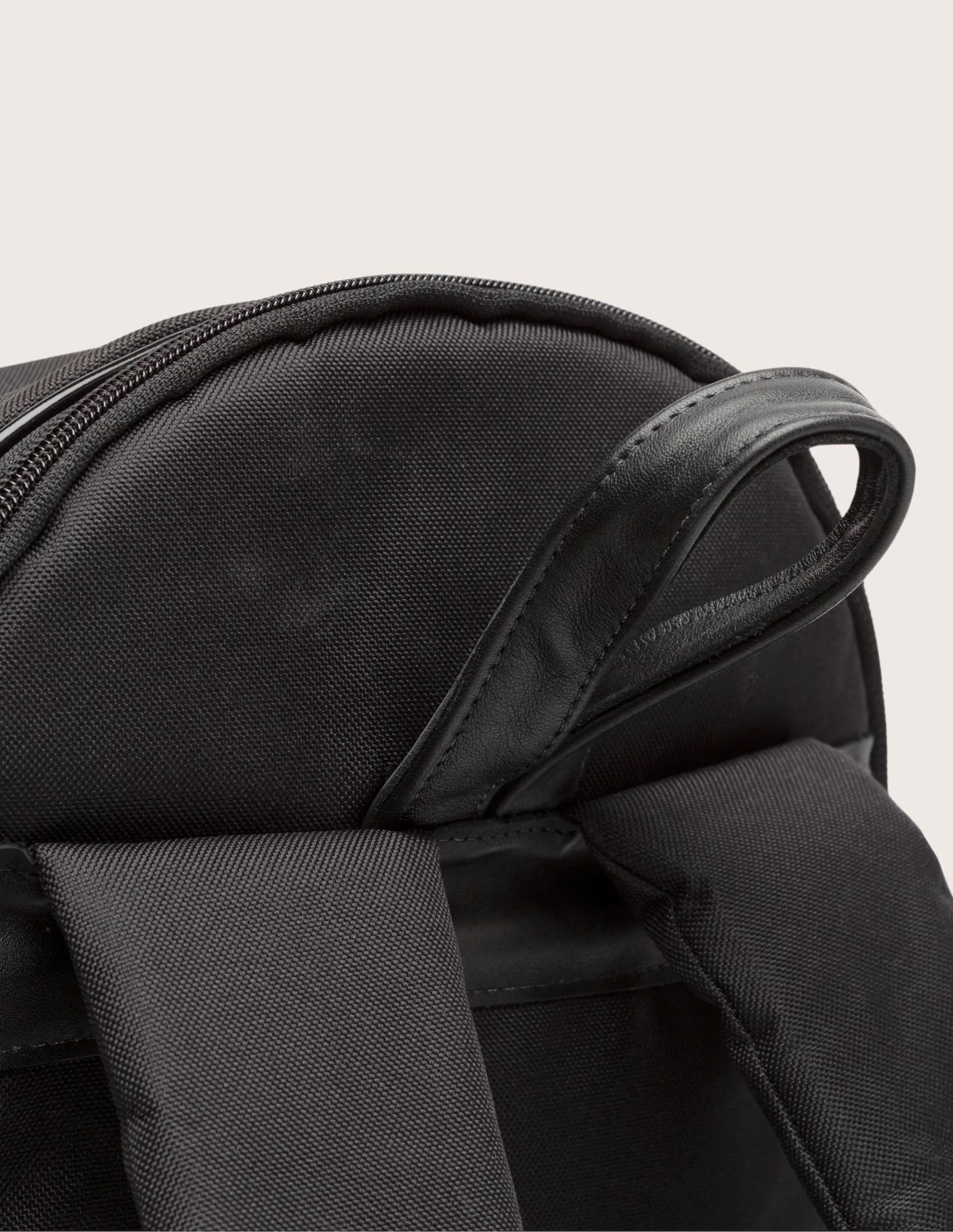 Hustle classic leather backpack_strap.jpg