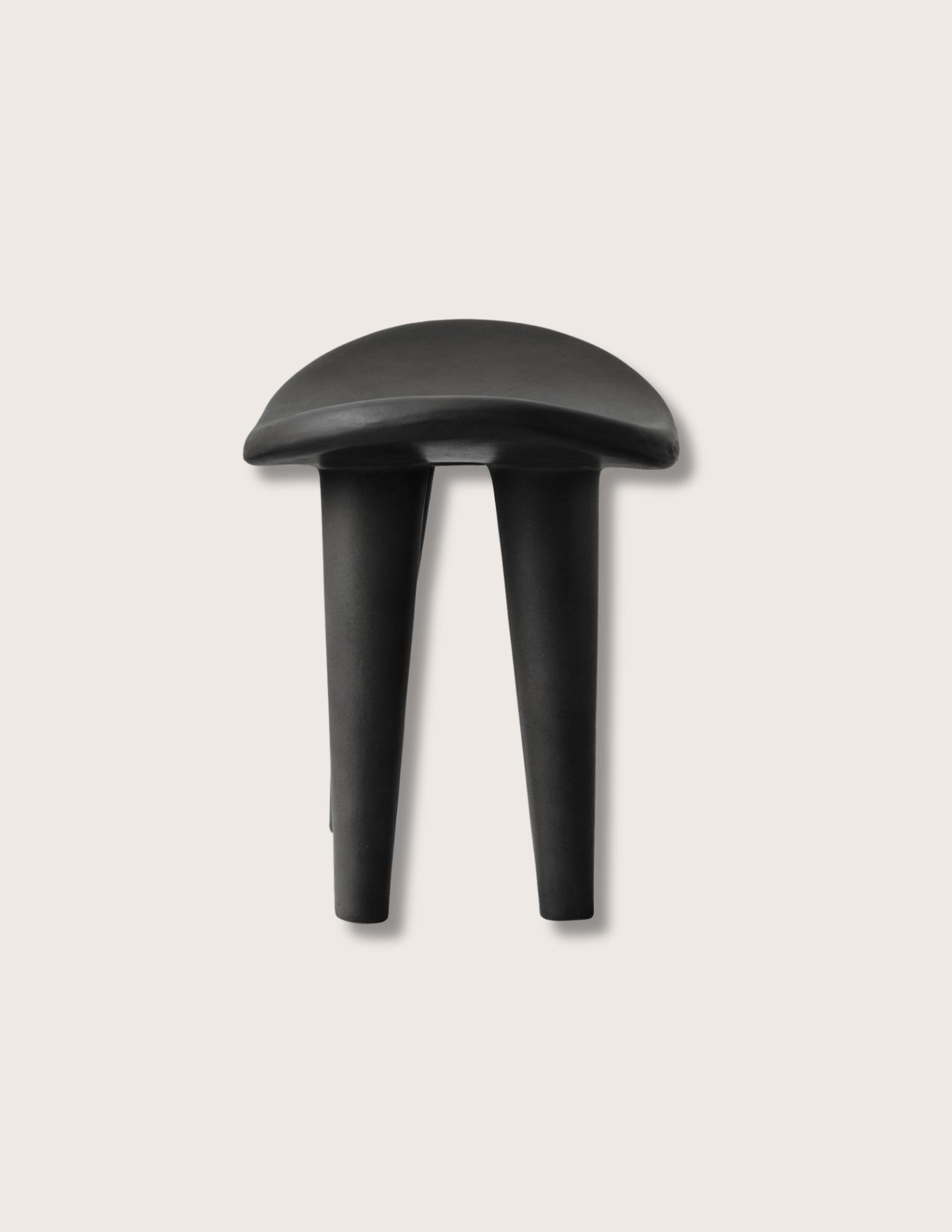 senufo garden stool 3.jpg