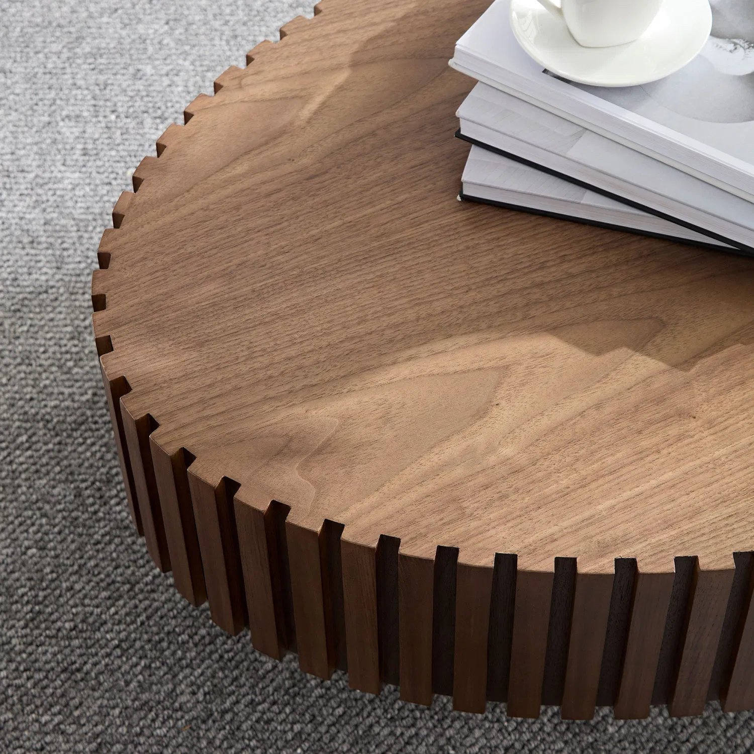 Cuíca walnut Coffee Table_detail.jpg