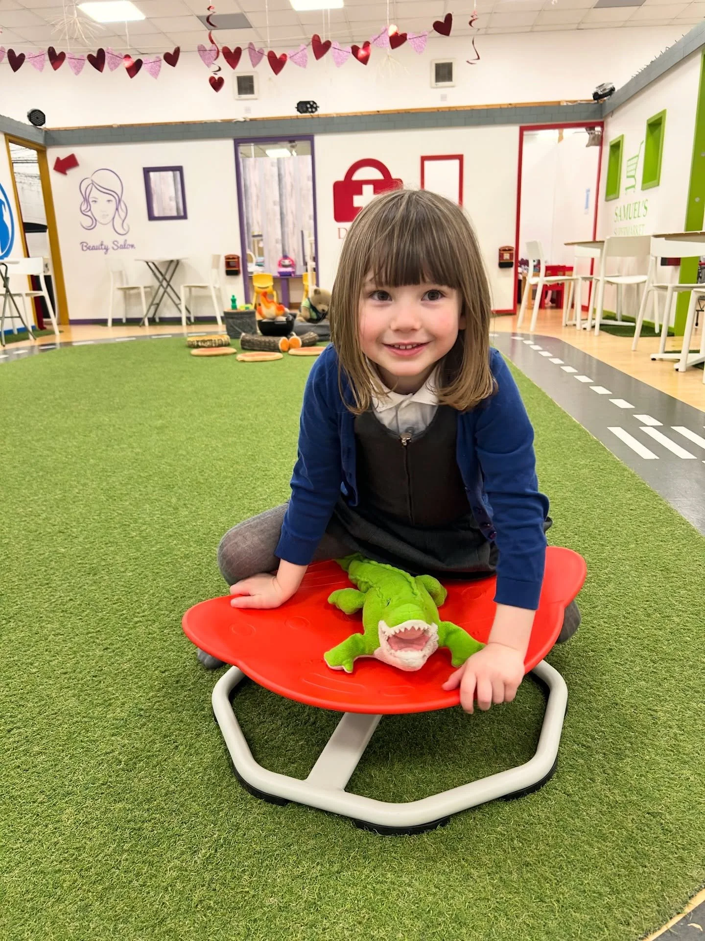 🏫 Back to school tomorrow? We&rsquo;ve got your little ones sorted in the day and your bigger ones sorted with our after school session! 

Session times: 

🕙10-12pm
🕜12:30-2:30pm
🕟3:30-5:15pm (Funded after school session) 

🔗 Click on our bookin