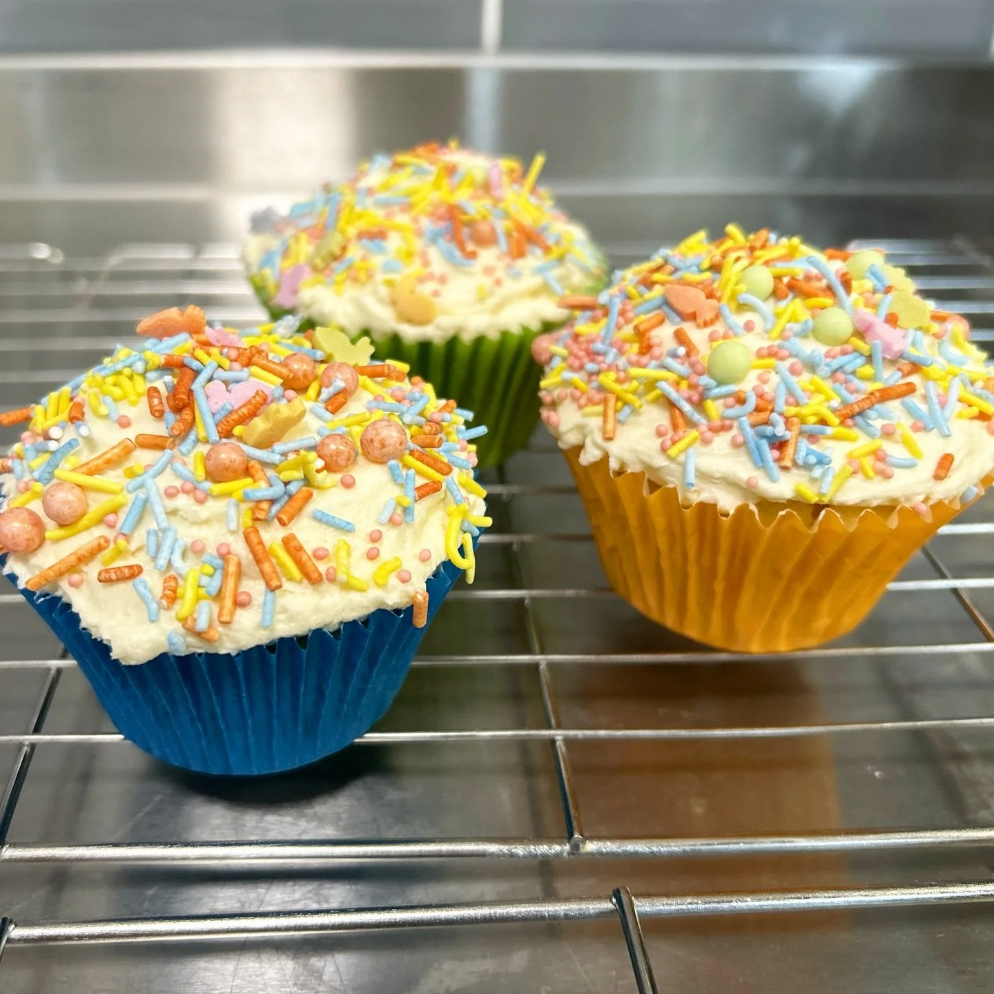 Home made Easter cupcakes 🧁 freshly baked this evening! 

Yum! 😋 

#easter #easterbaking #eastercakes #roleplaylane