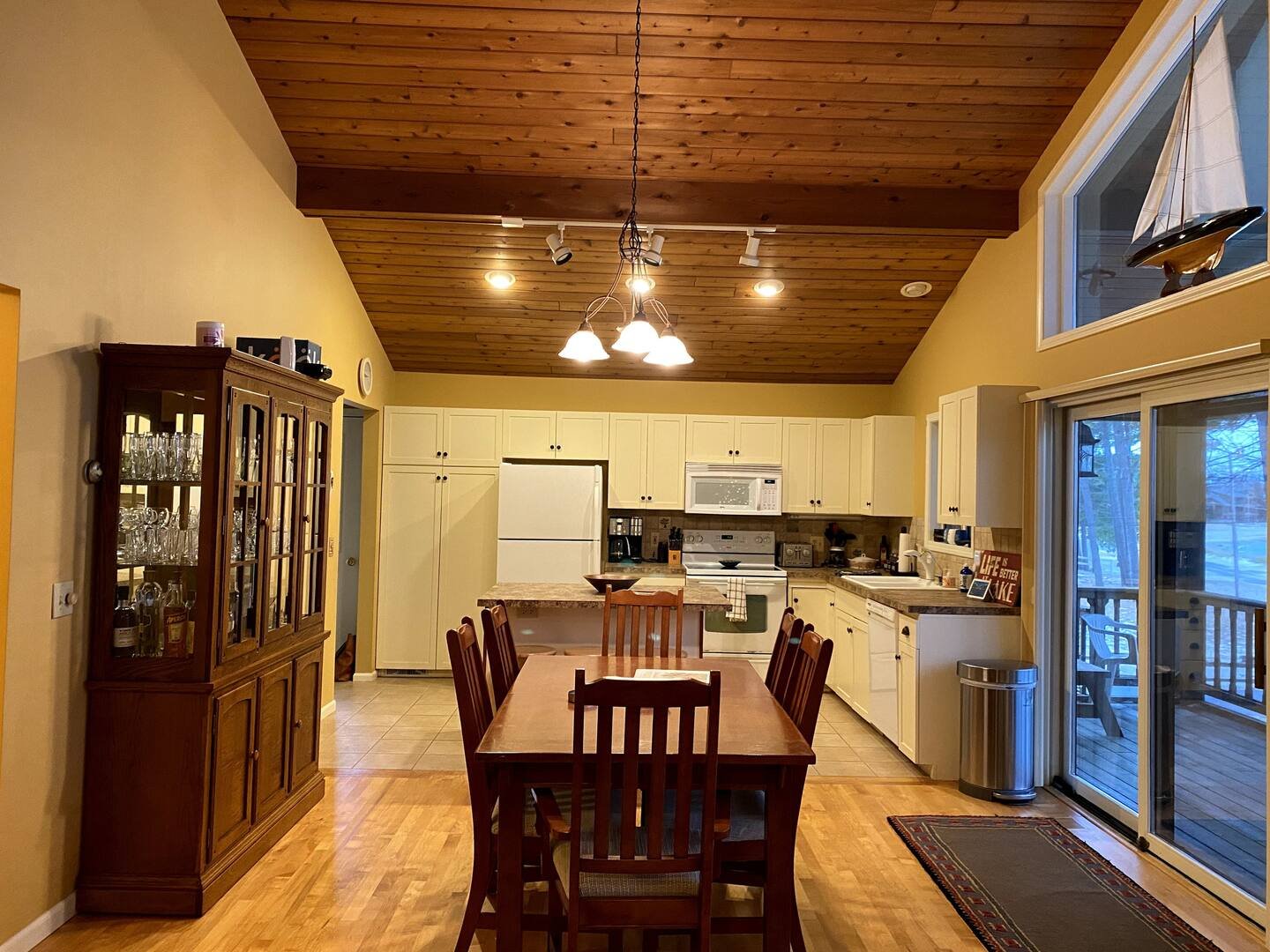 NorthWatch-Vacation-Rental-ShadyPines11.jpeg