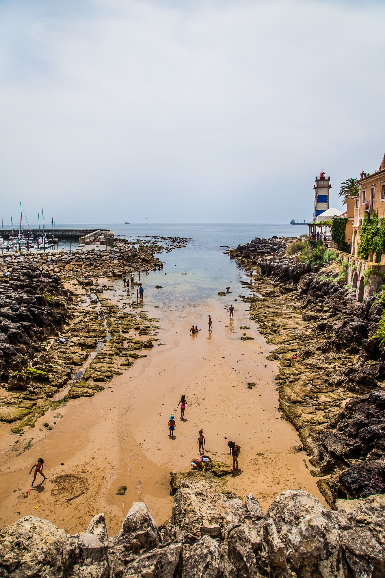 Beach1_Lizzie Munro.jpg