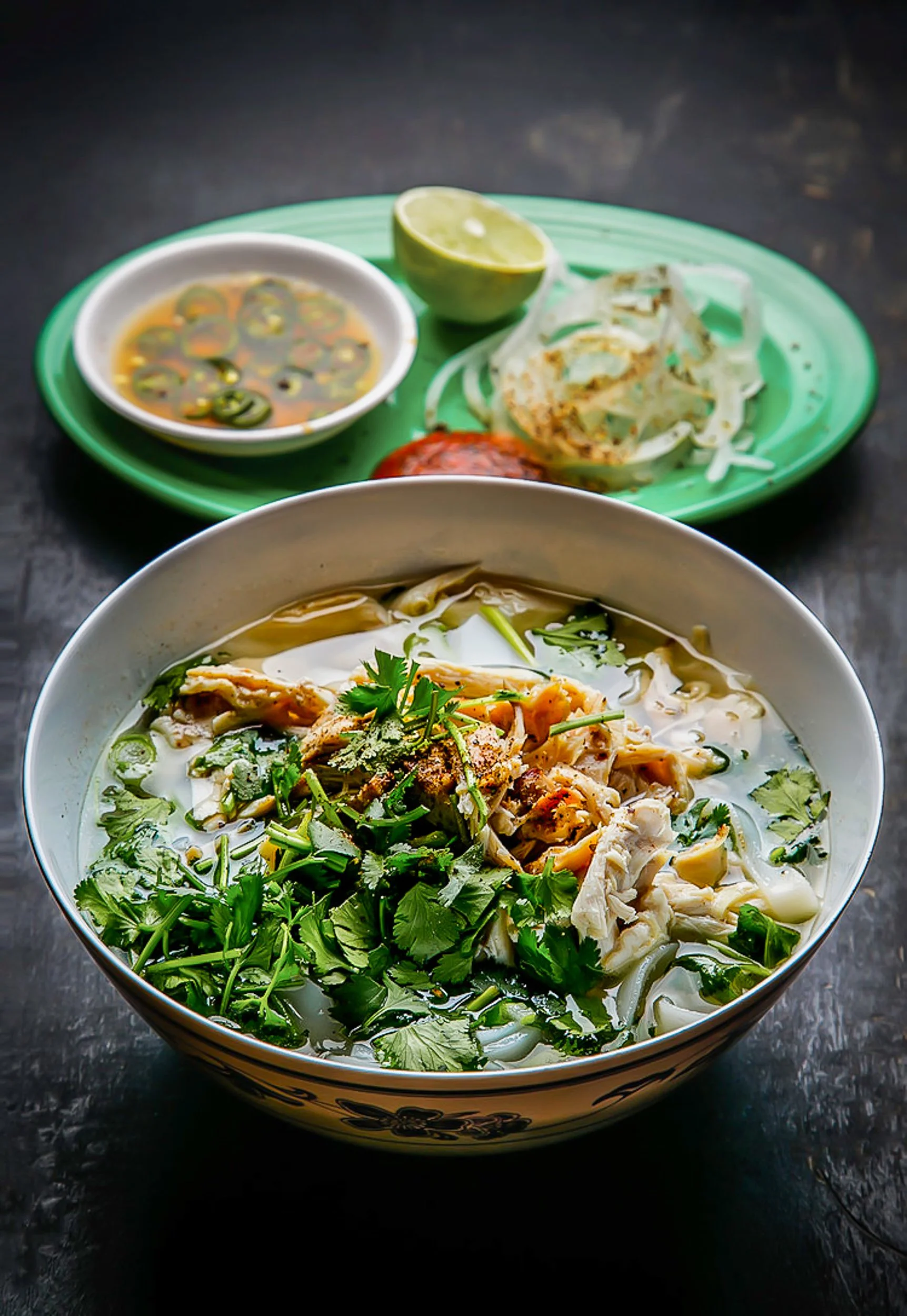 Chicken-pho-highres copy_Lizzie Munro_2500.jpg