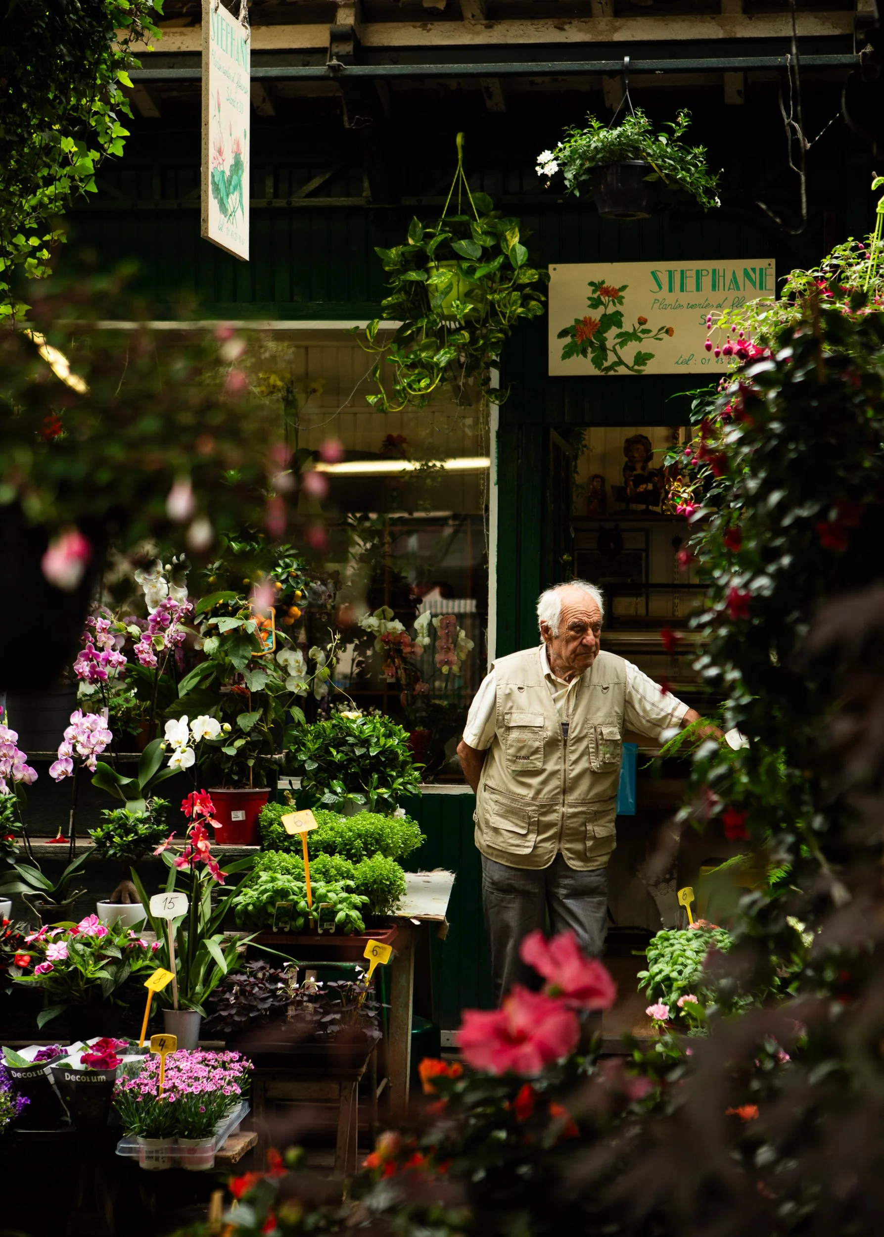 Florist 2_Lizzie Munro.jpg