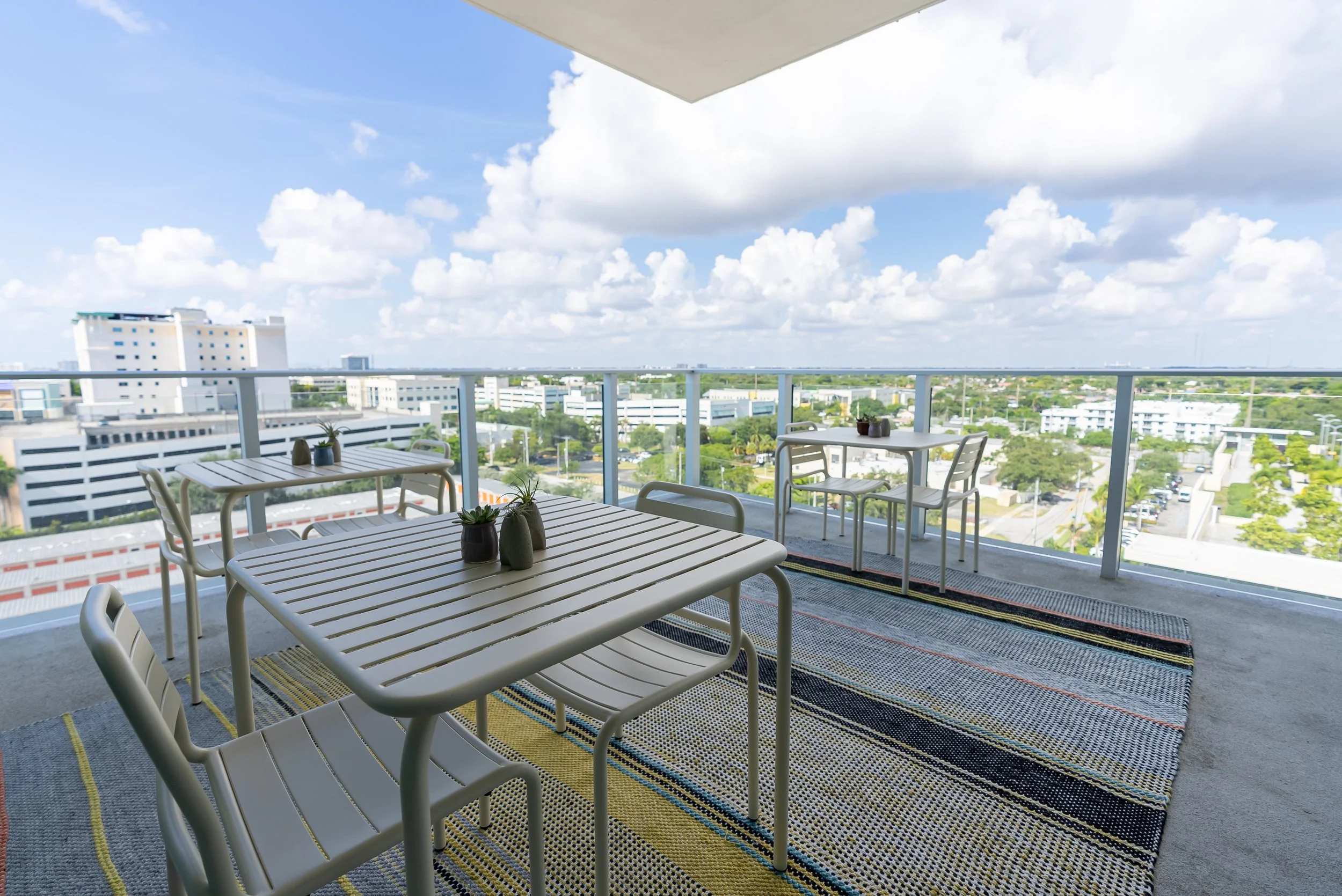 Balcony - Manela Health