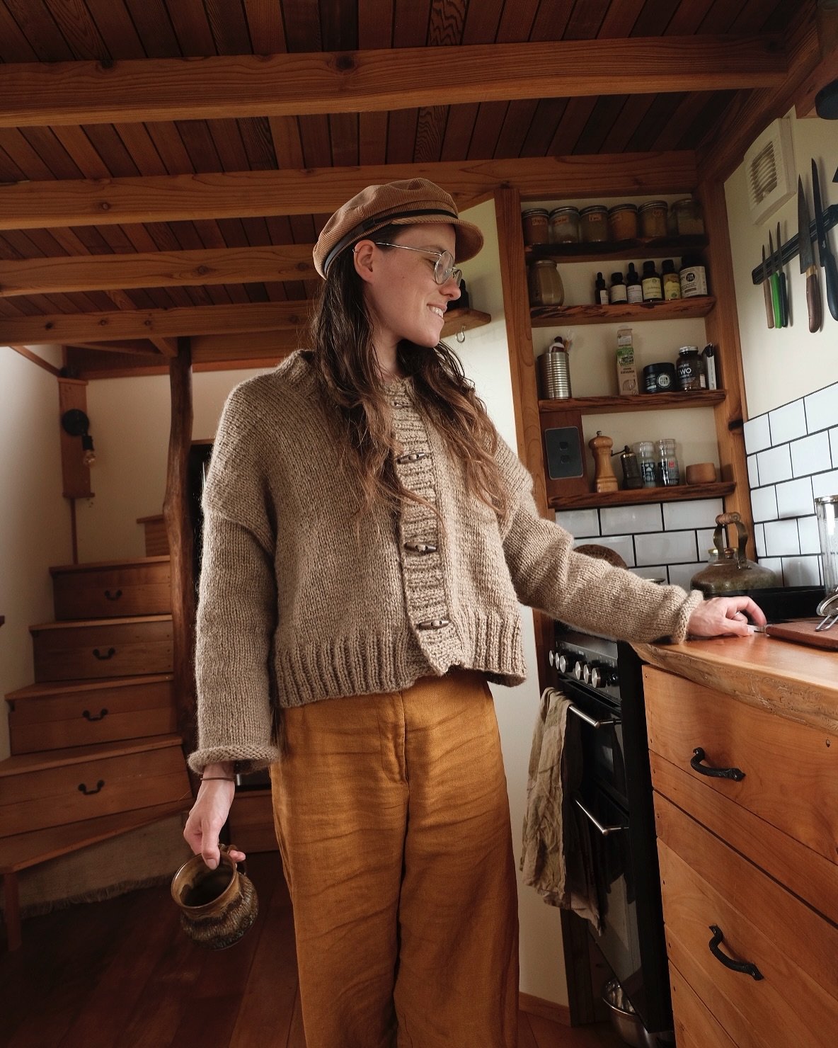 knitting project | hana cardigan
pattern: @aegyoknit #hanacardigan  garn: @raumagarn #raumagarn
inspired by: @strikeyoga  Just finished knitting this cardigan &mdash; the yarn is Rauma, which my mum brought all the way to New Zealand when she visited