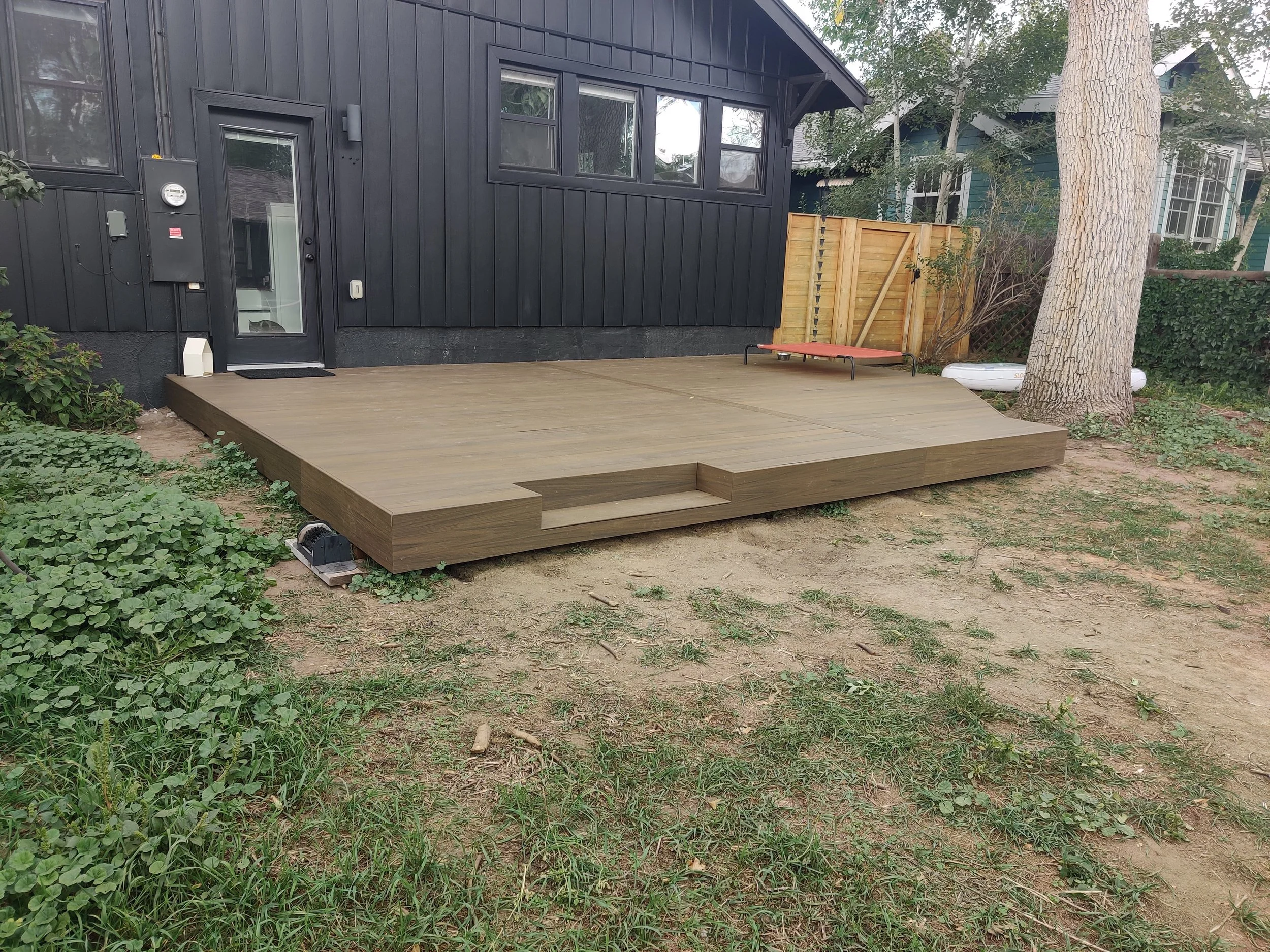 16' x 22' Floating Deck