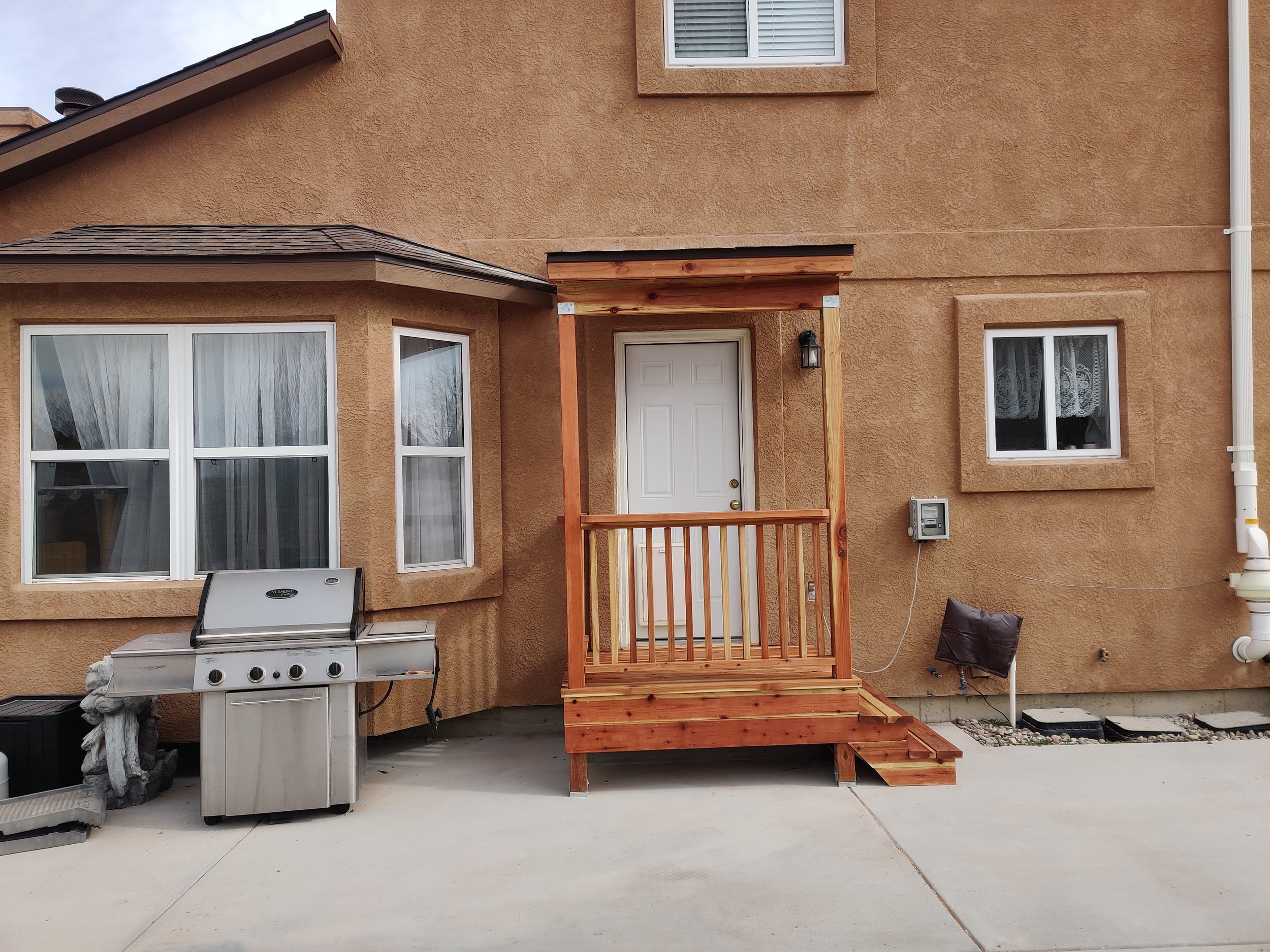 4'x5' Covered Deck
