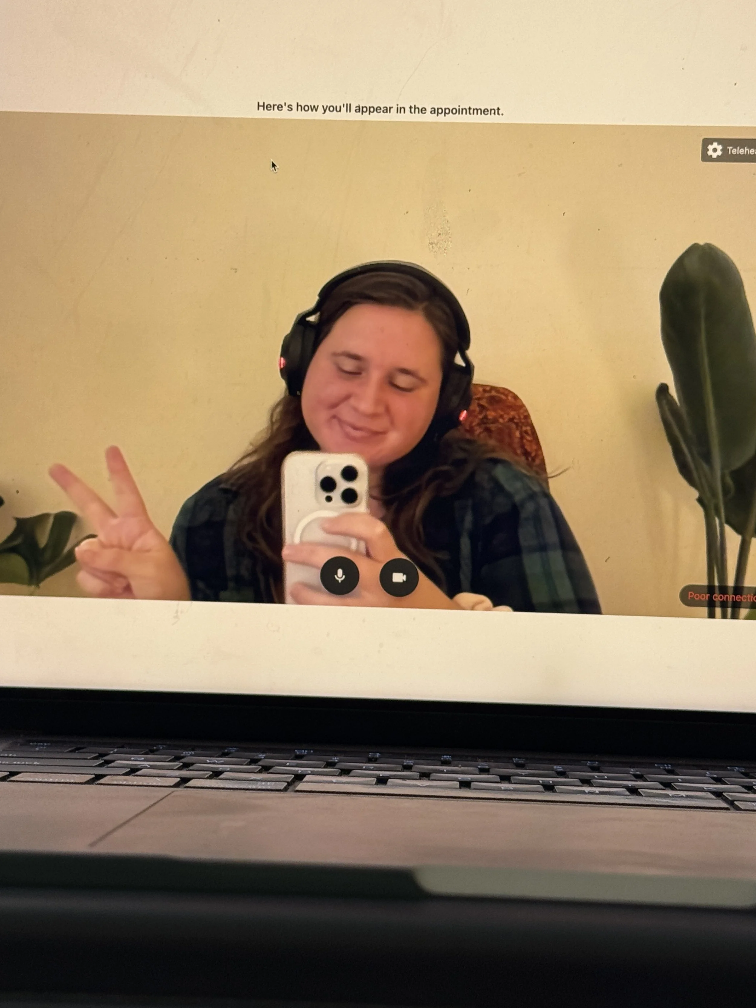 Travel Therapist Schedule Tips: How to Work Across Time Zones Without Burning Out