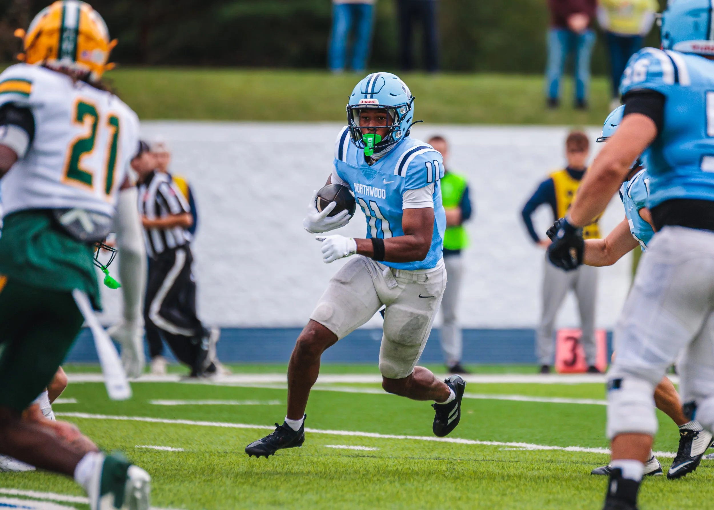 NUFBALL_NorthernMich_962025-165.jpg