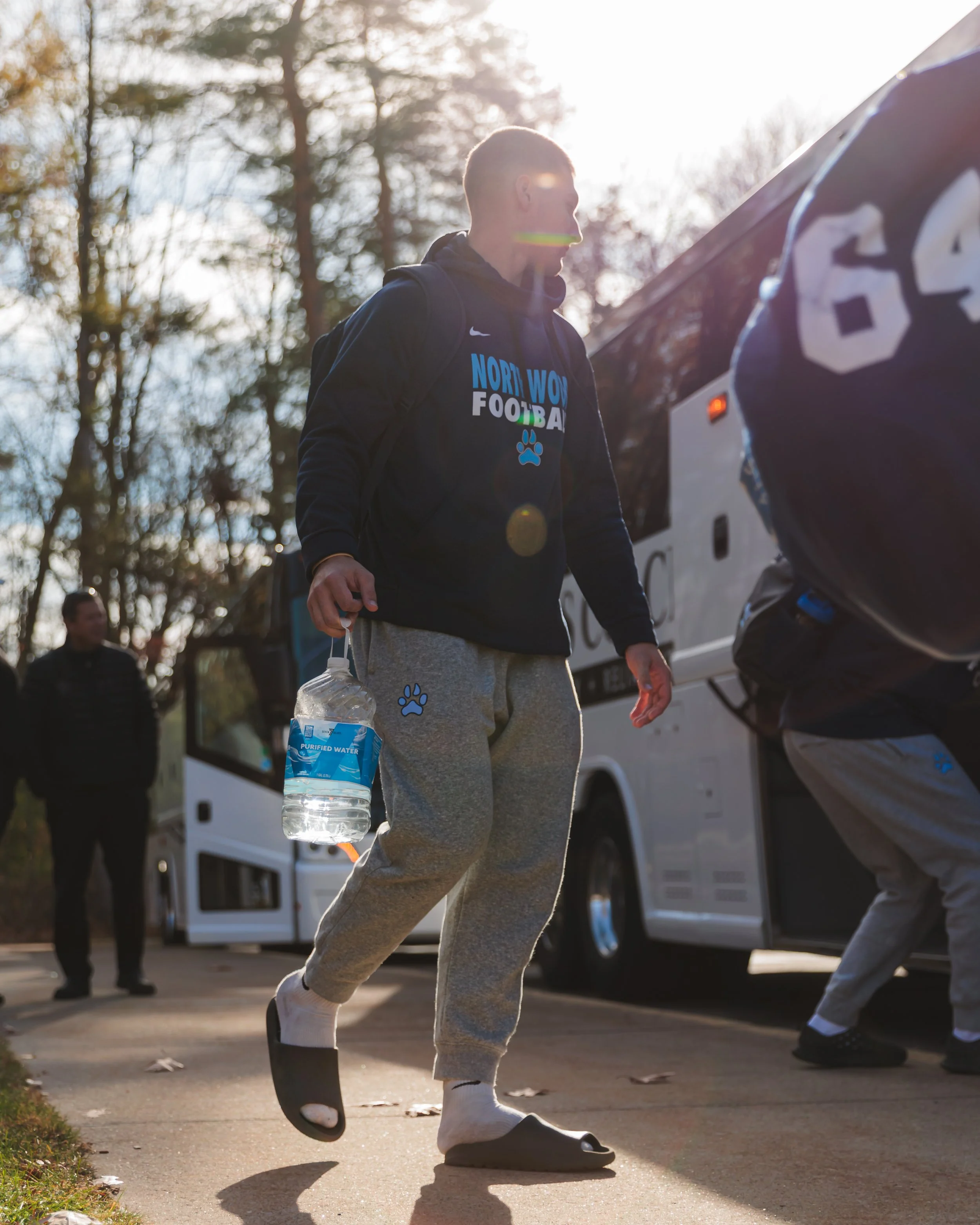 FBALL-Travel-Nov21-01.jpg