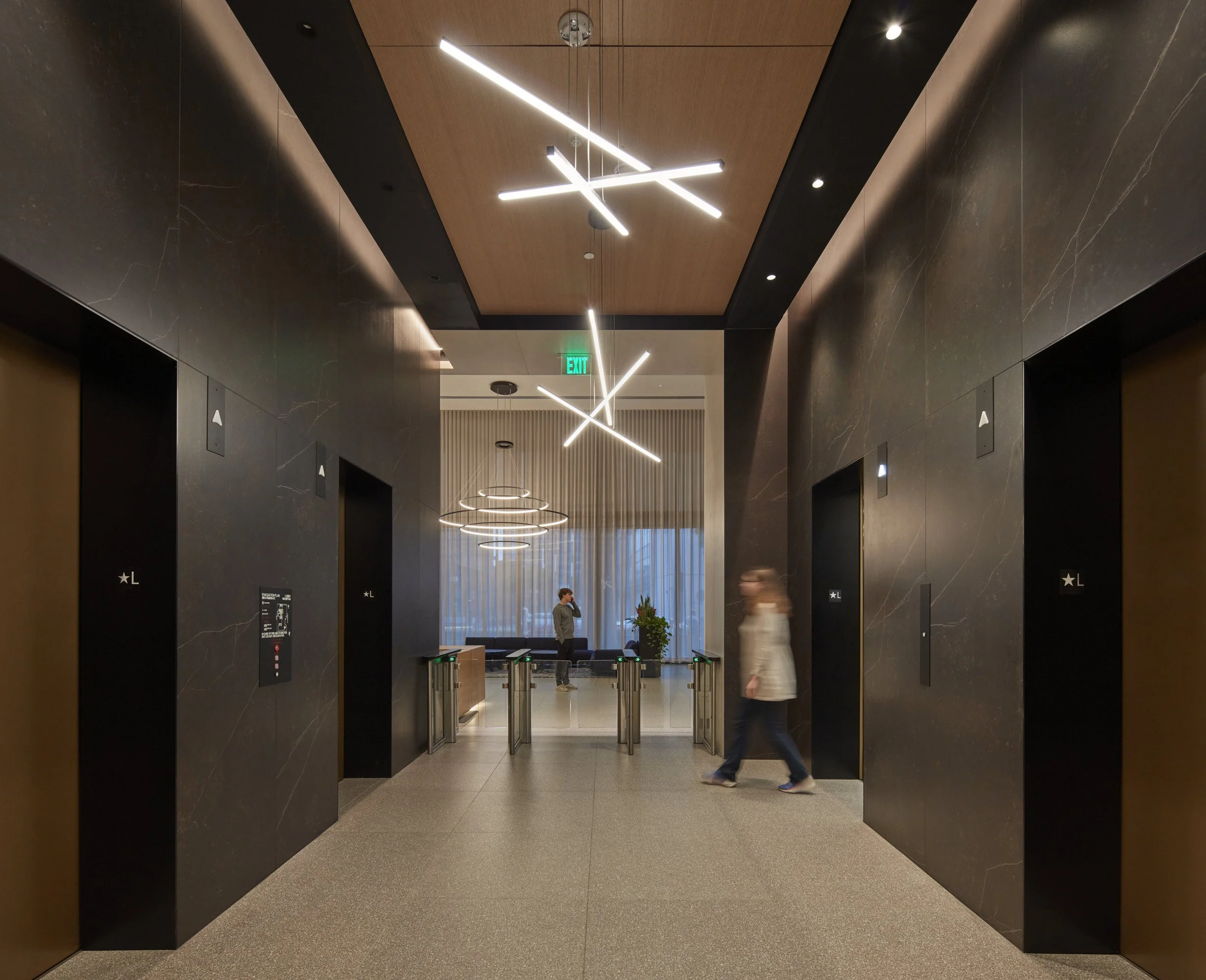HLW_888SFigueroa_LosAngeles_Commercial_BuildingRepositioning_InteriorDesign_LightingDesign_02.jpg