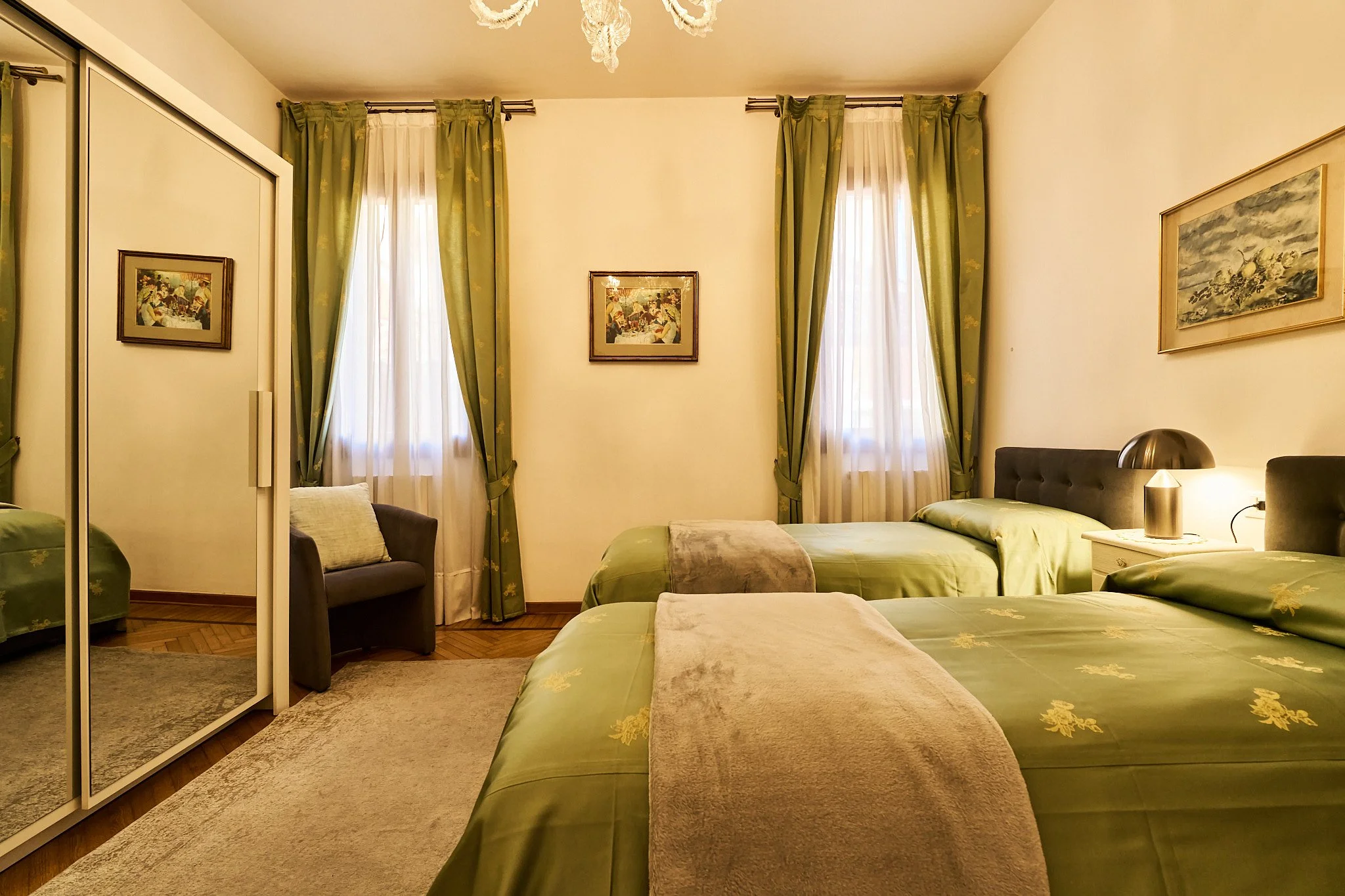 Emikliano, Venice 17.jpg