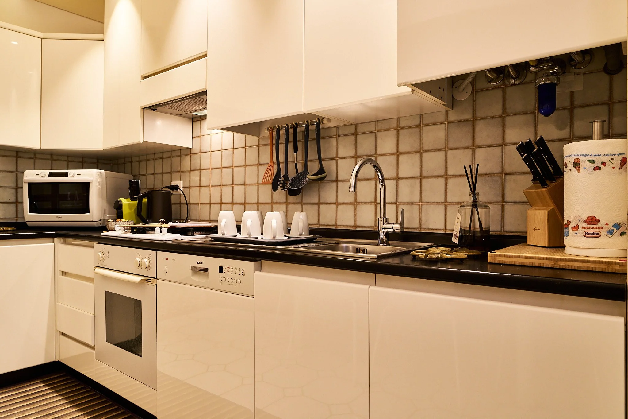 Emikliano, Venice 24.jpg