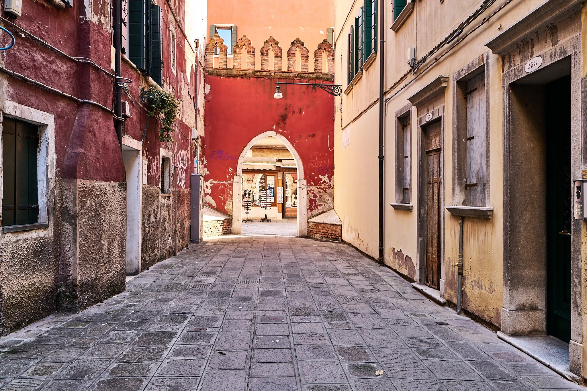 Emikliano, Venice 31.jpg