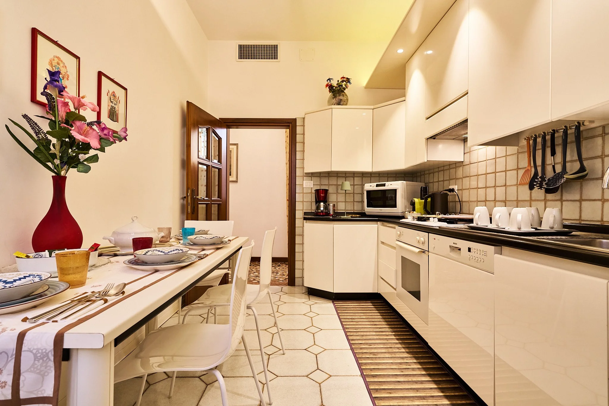 Emikliano, Venice 23.jpg