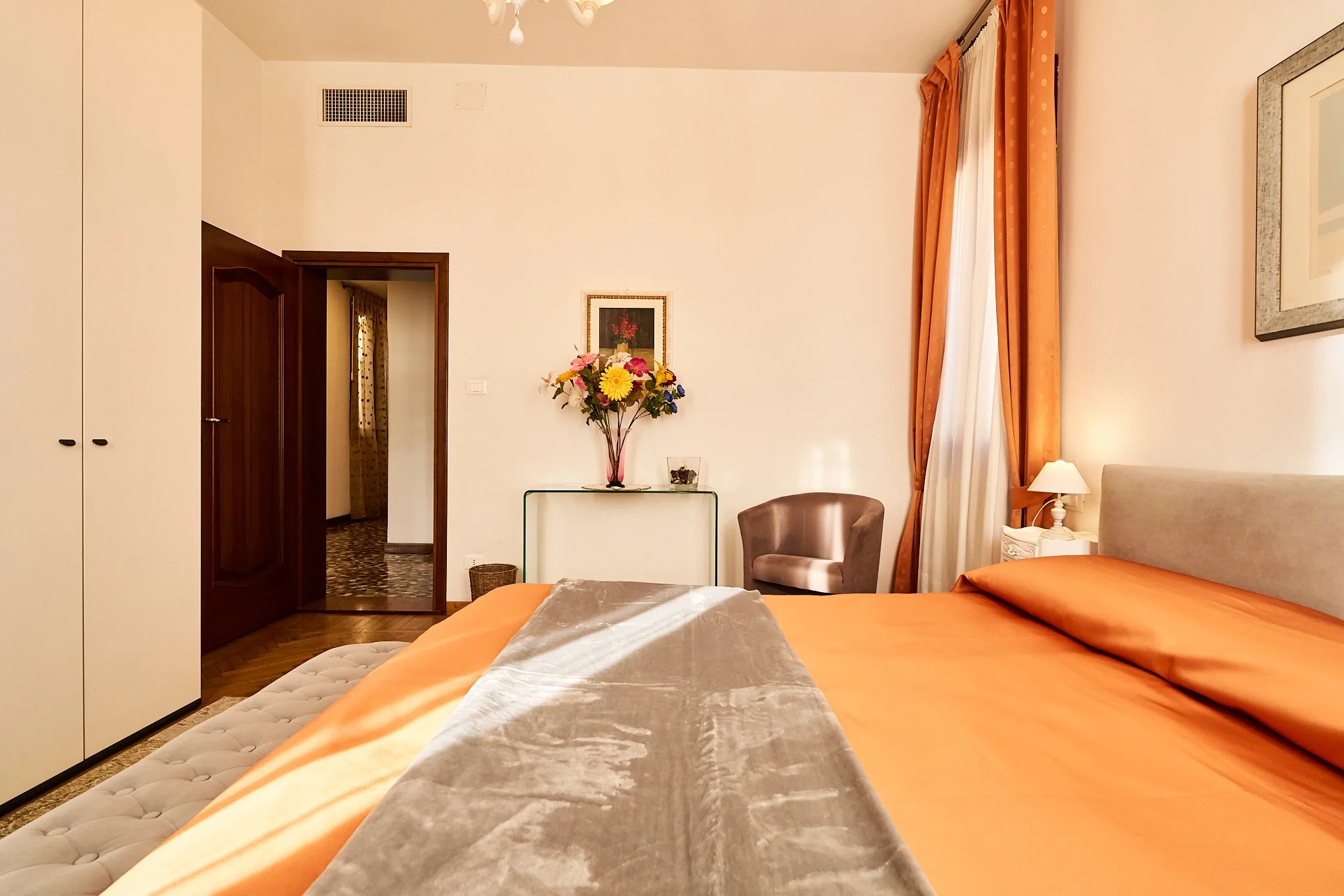 Emikliano, Venice 9.jpg