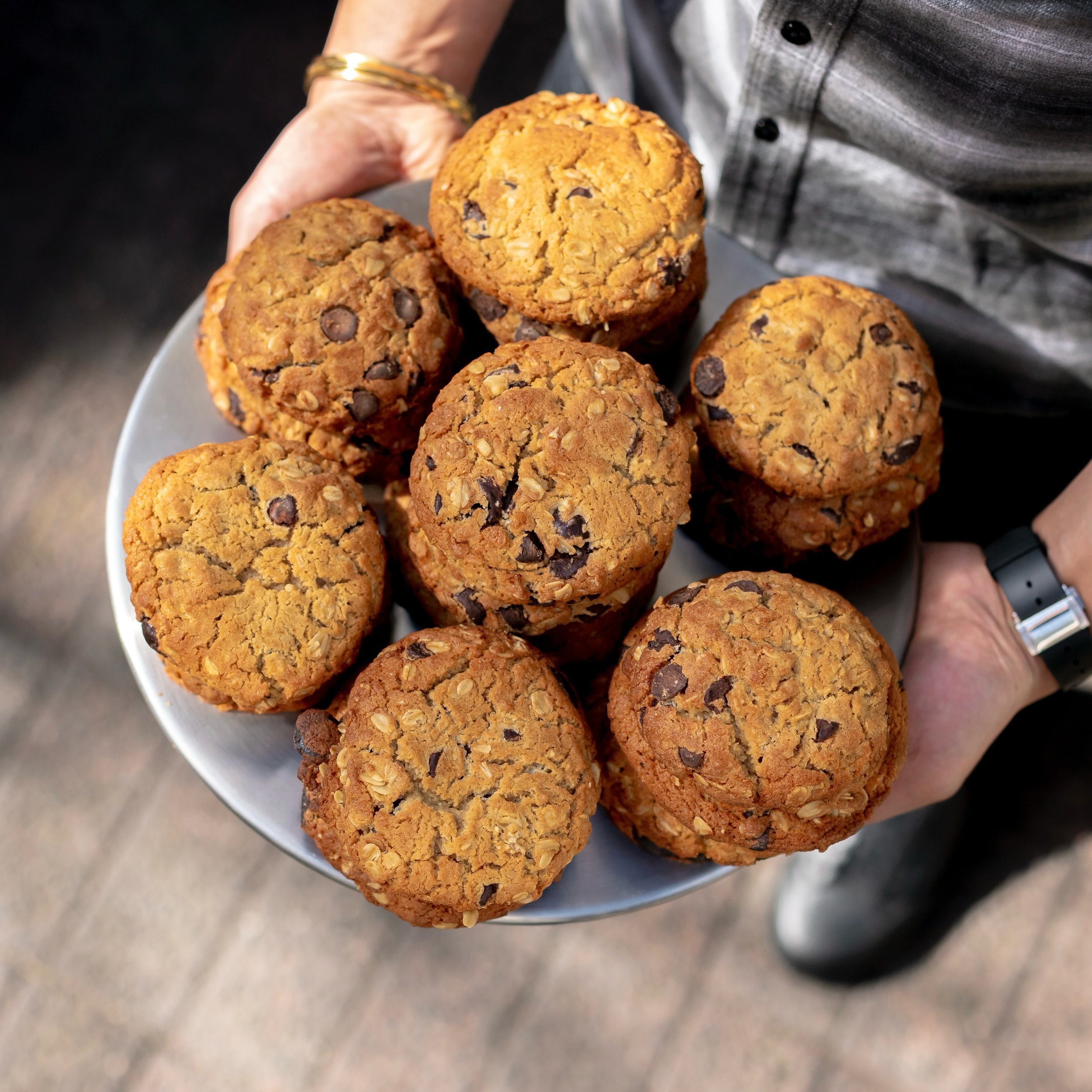 Manly is just perfect in Autumn 🍂 The vibe is chill and laidback. The sun feels nice. Join us for a cuppa and homemade cookies 🍪 , baked with @callebautoz dark chocolate. #marketlanemanly