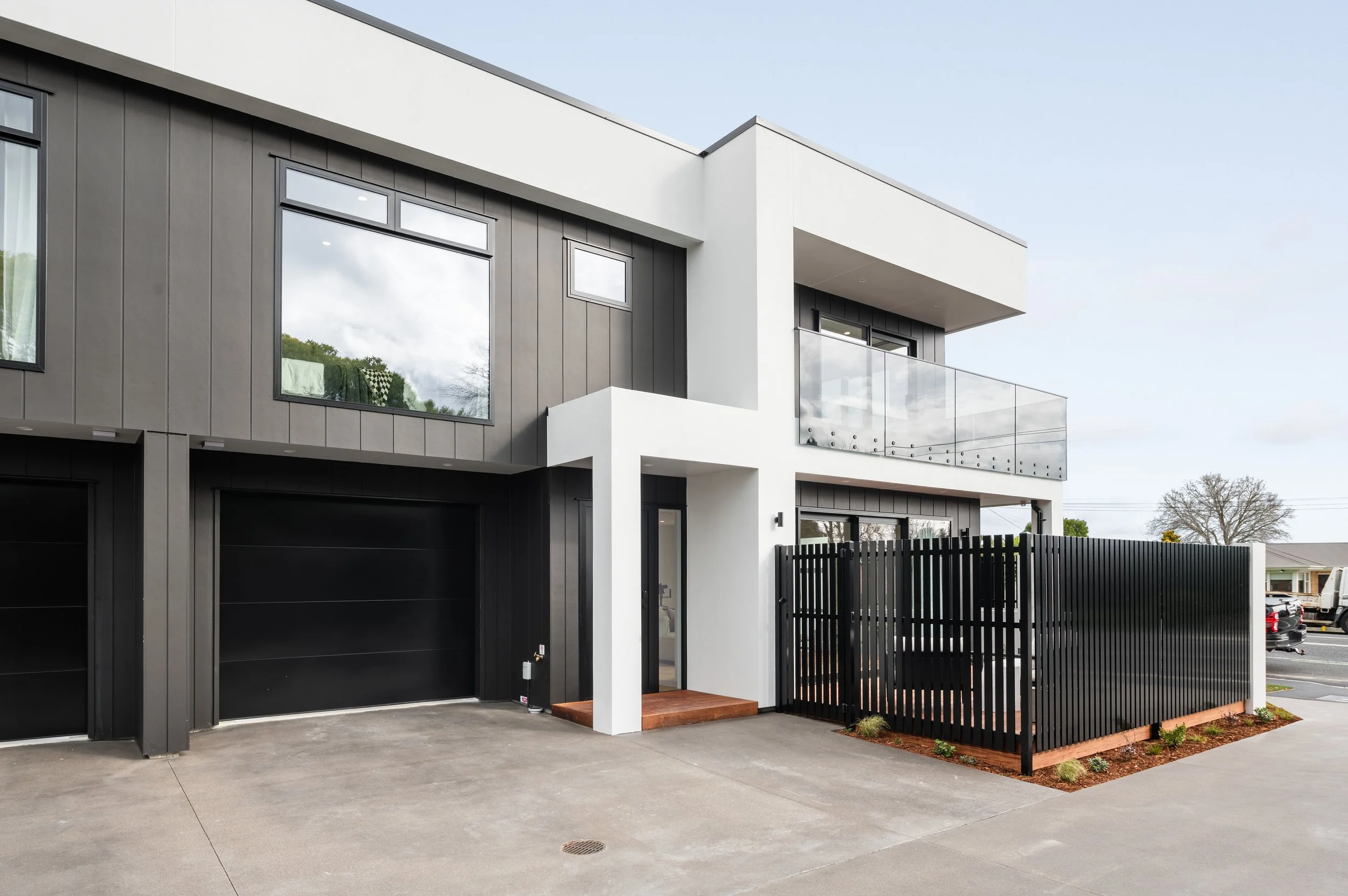 768 River Road