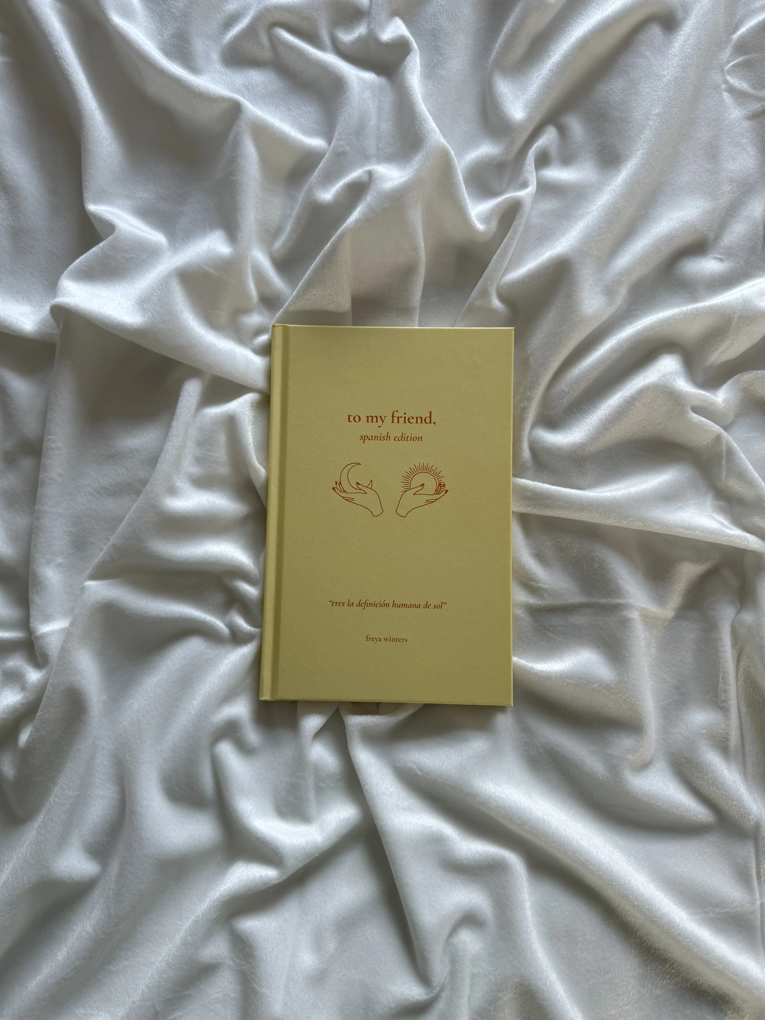 To My Friend by Freya Winters - 100 heartfelt messages celebrating the beautiful bond of friendship.