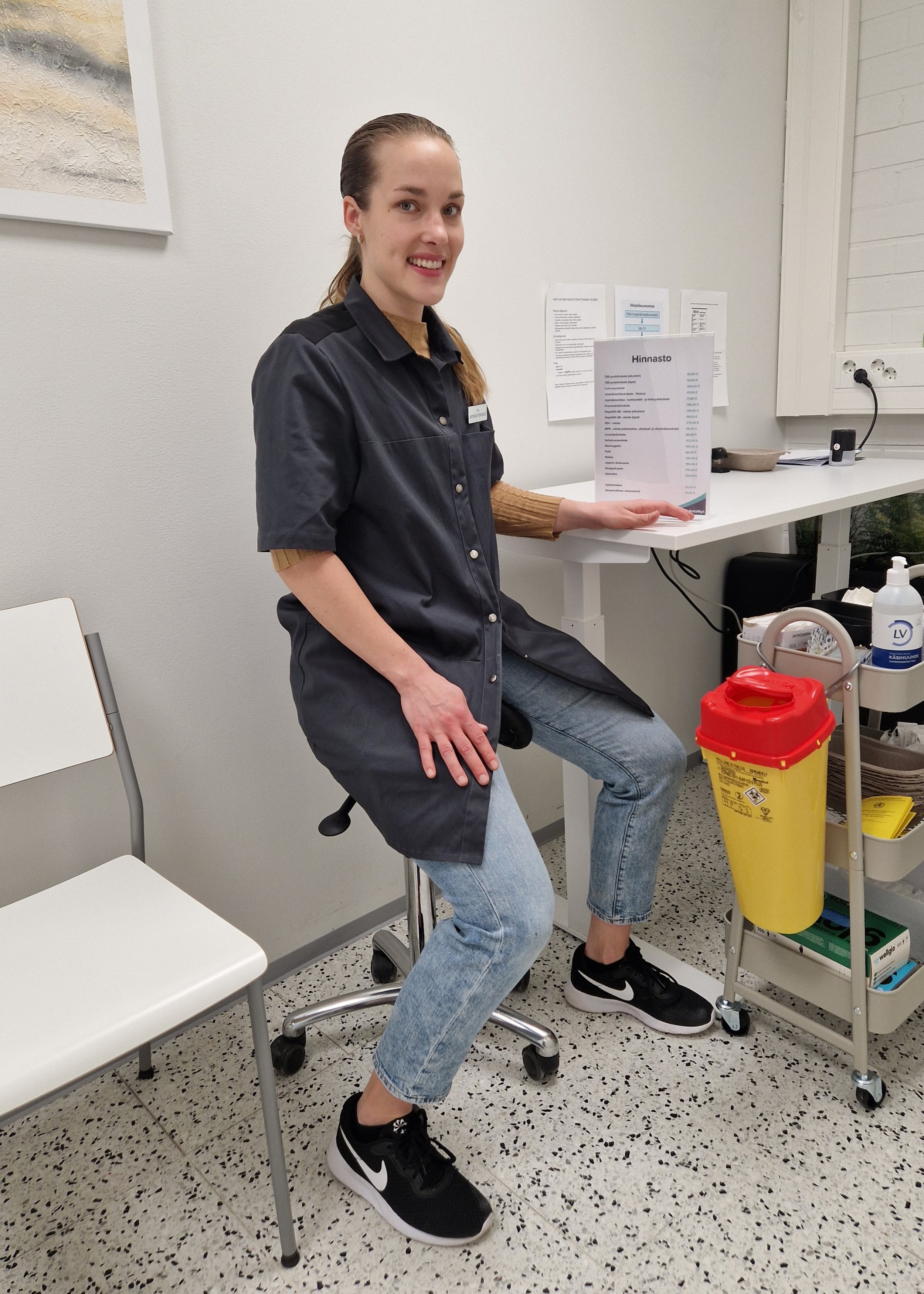 Joutsensillan apteekista saa nyt punkkirokotteita ja muita yleisiä rokotteita sairaanhoitajan, farmaseutin ja lähihoitajan laittamana.